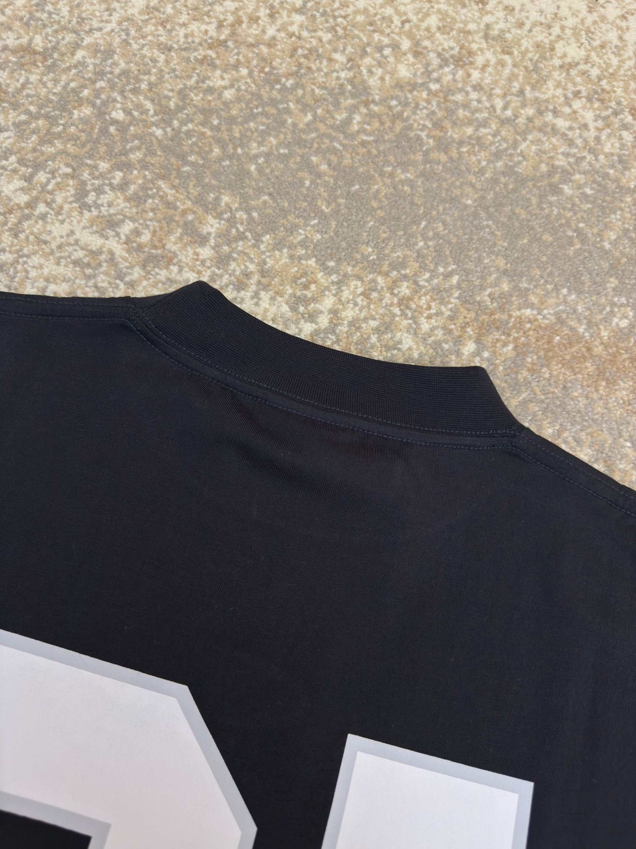 Balenciaga 巴黎世家 刺绣1号球服圆领T恤 运动衫 长袖 黑色 白色 A7