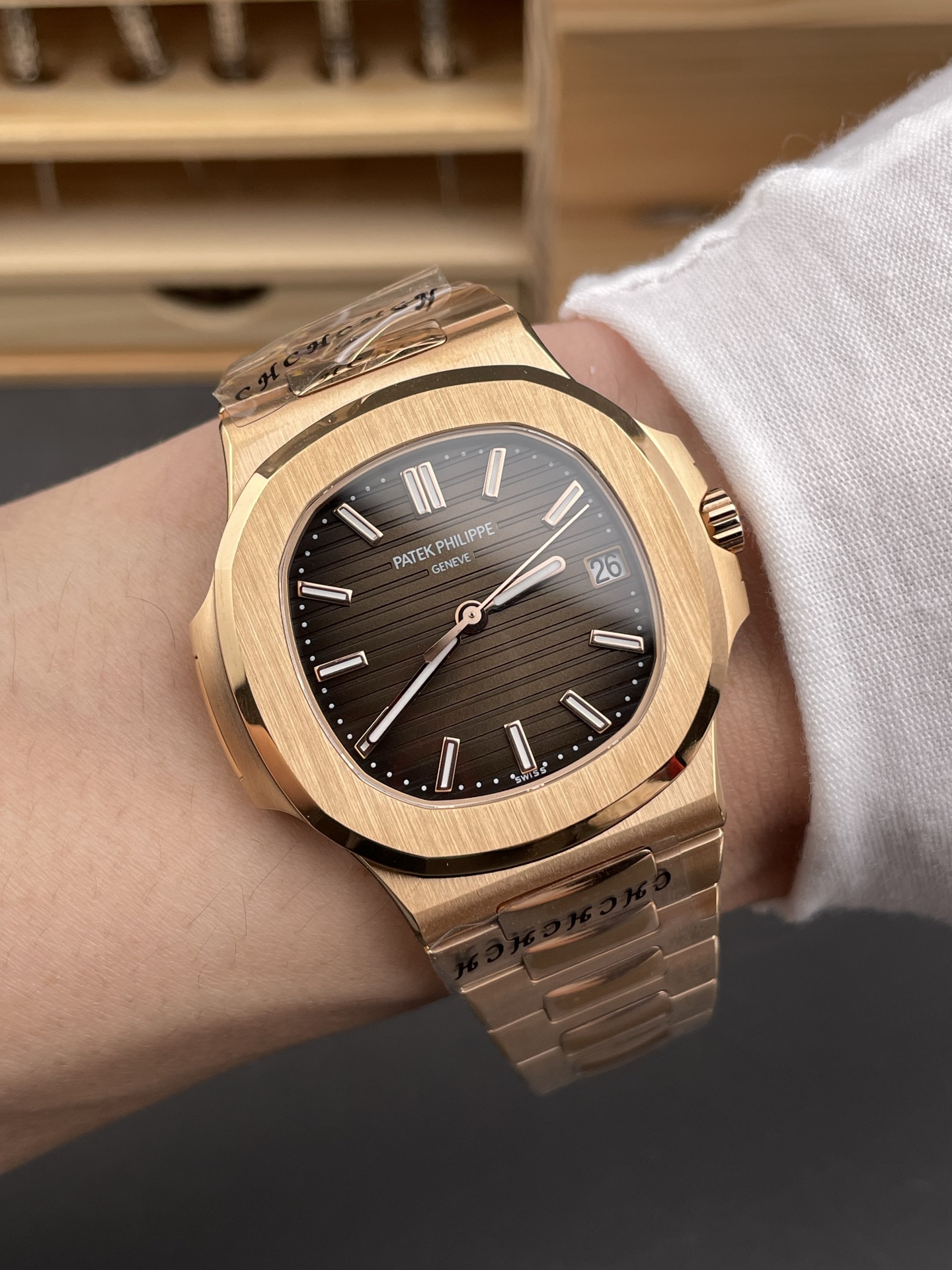 Patek Philippe 百达翡丽 鹦鹉螺 5711 玫瑰金 咖啡面-324