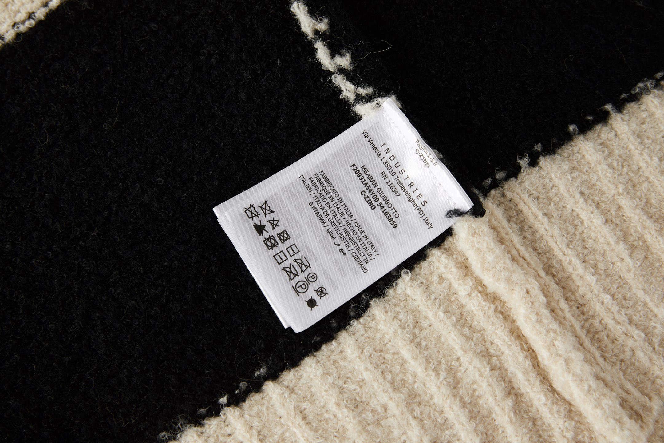 Moncler 蒙口 条纹撞色圆领针织毛衣 针织衫 秋冬 外套 B0