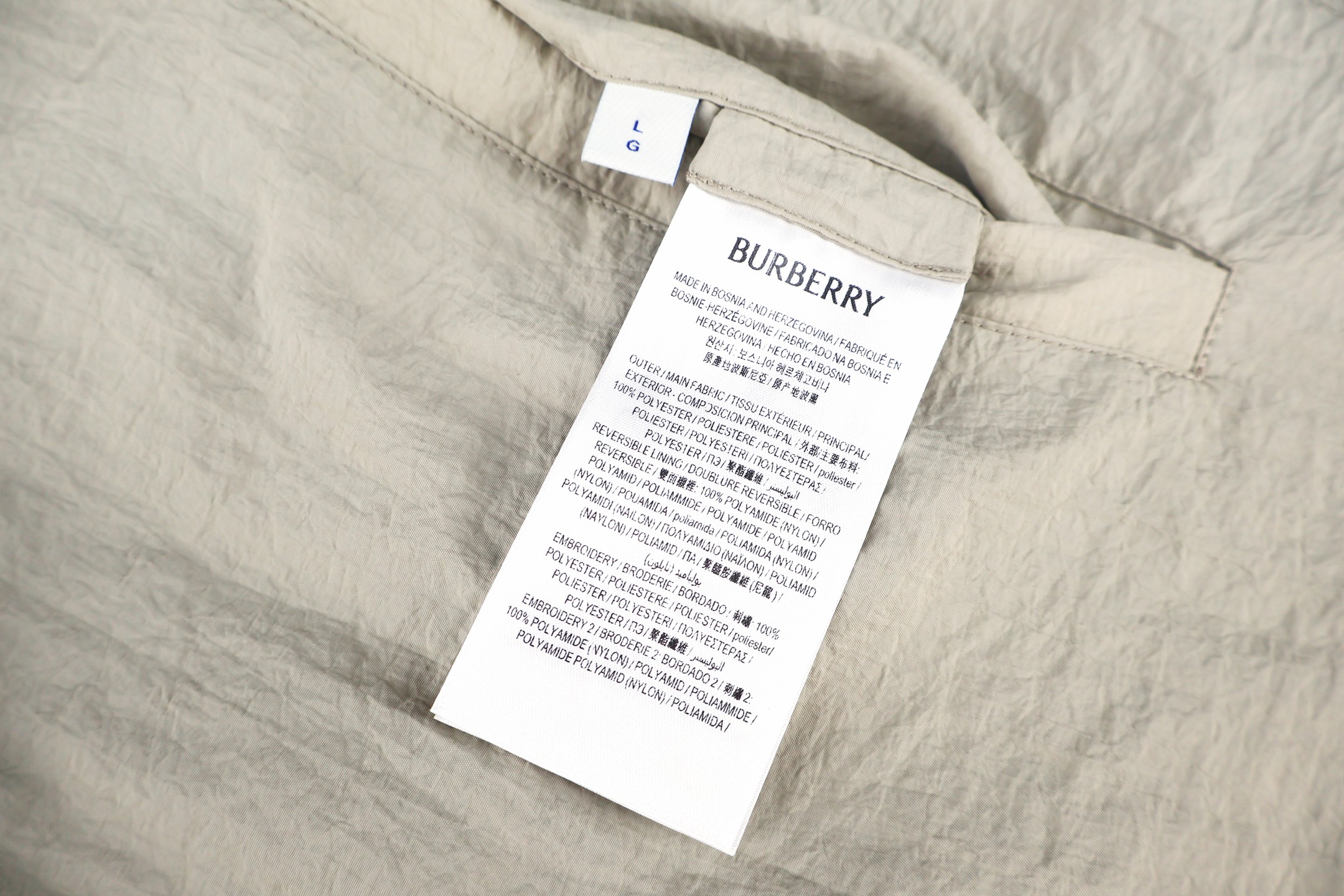 Burberry 巴宝莉 双面两穿战马绣花格纹拉链连帽外套 夹克 长袖 C0