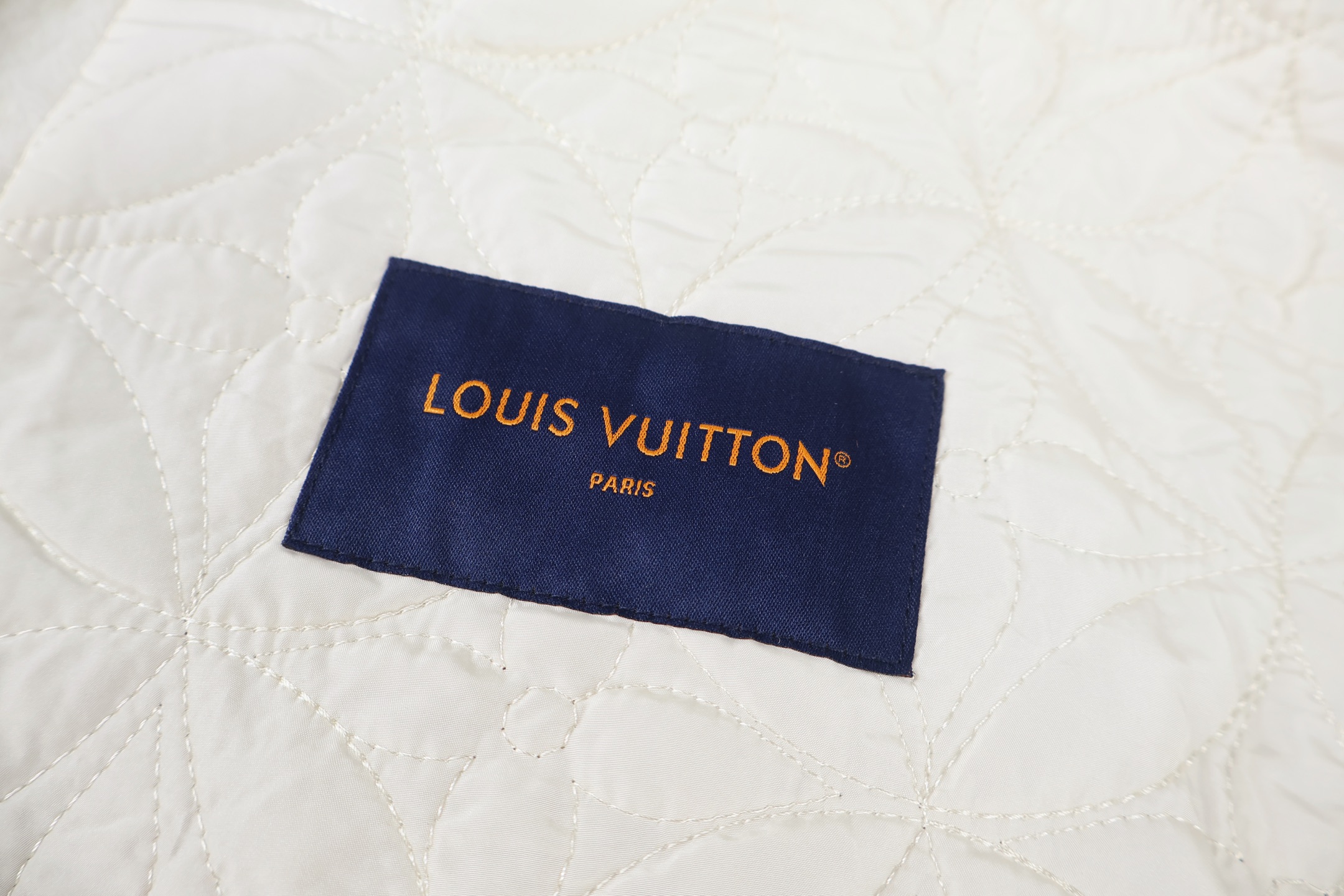 LOUIS VUITTON 路易威登 激光烧花拼色毛绒领抓绒拉链棒球服 夹克 外套 长袖 C5