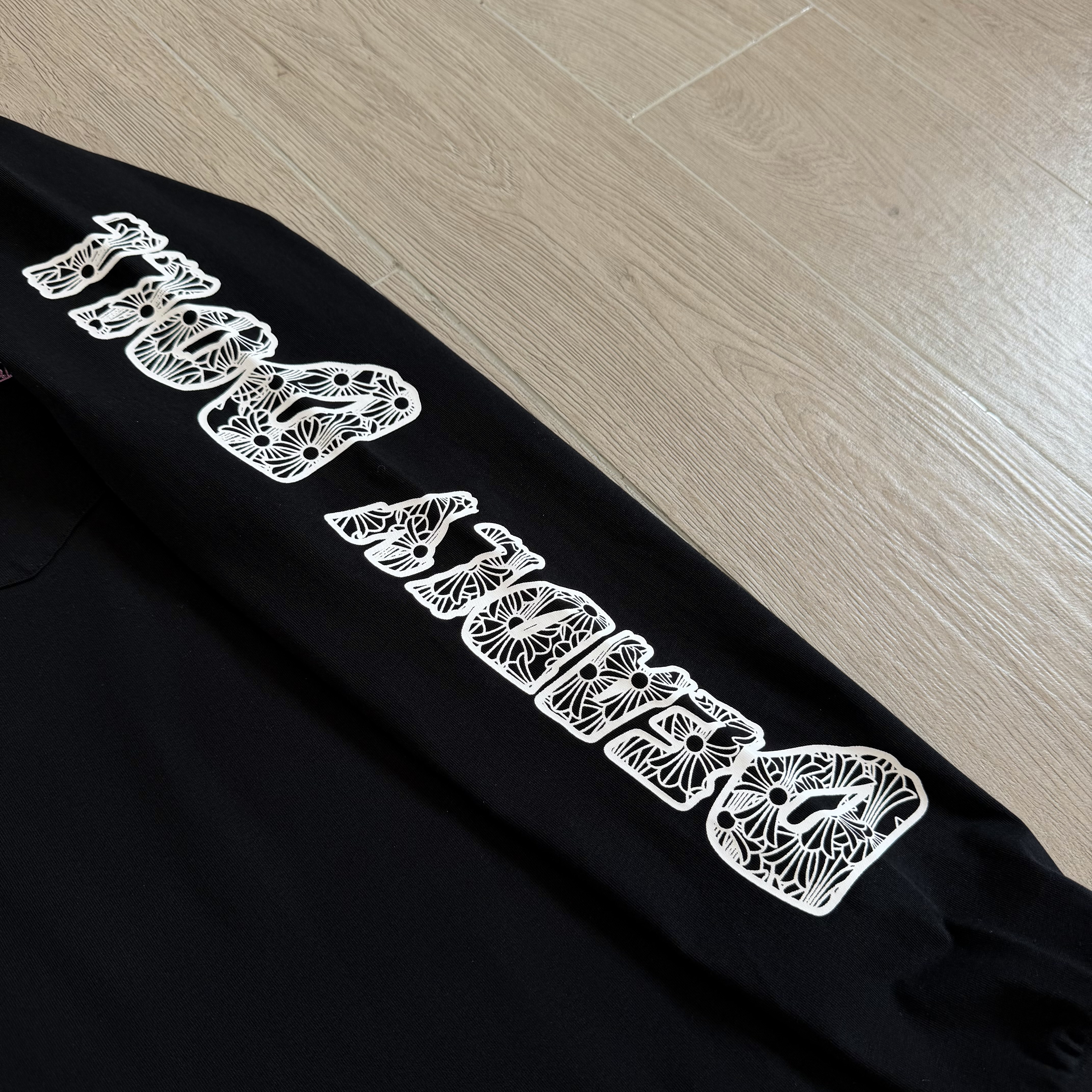 Chrome Hearts Deadly Doll 克罗心联名舞女圆领T恤 卫衣 长袖 花臂 黑色 