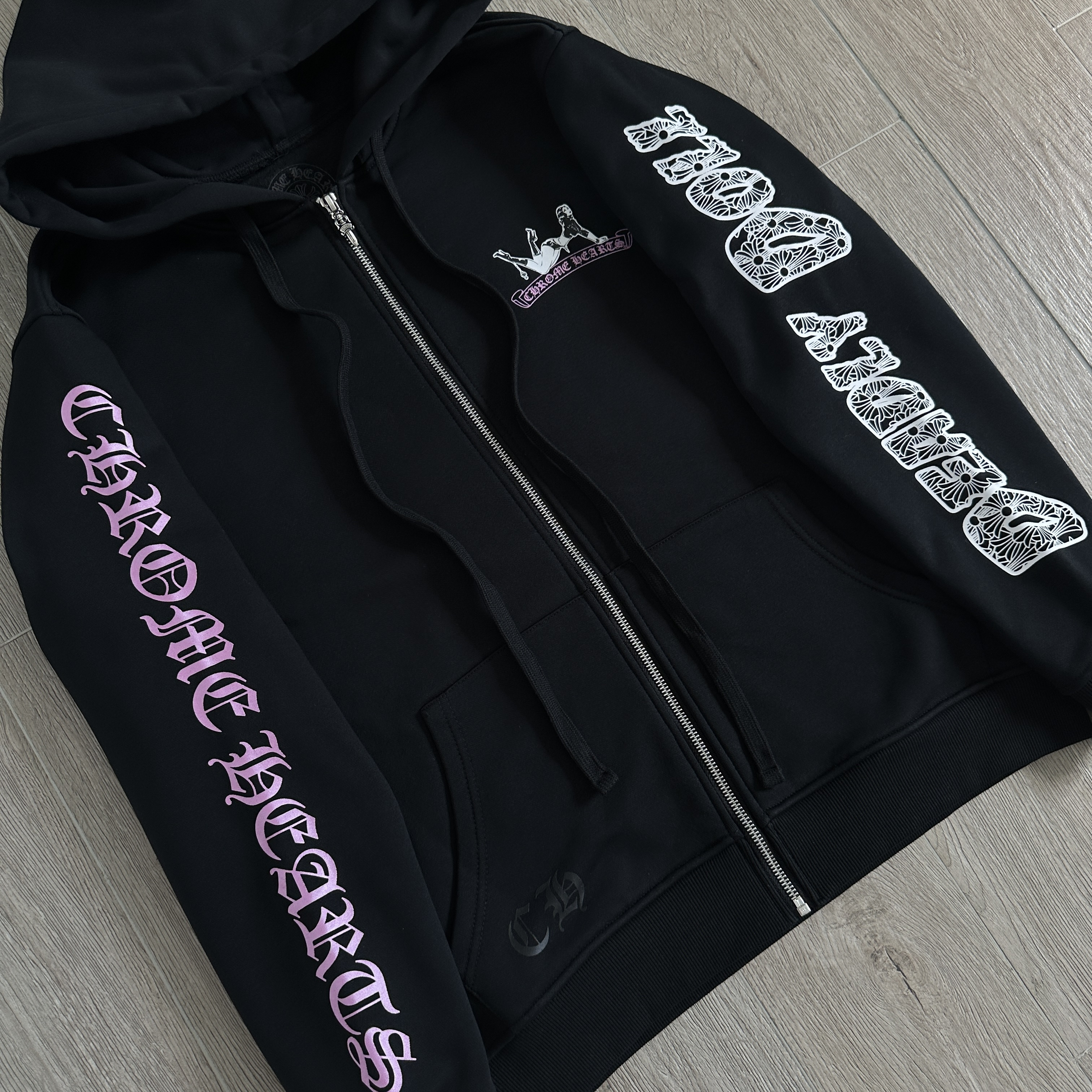 Chrome Hearts Deadly Doll 克罗心联名舞女抓绒拉链连帽卫衣 连帽衫 花臂 长袖 外套 黑色