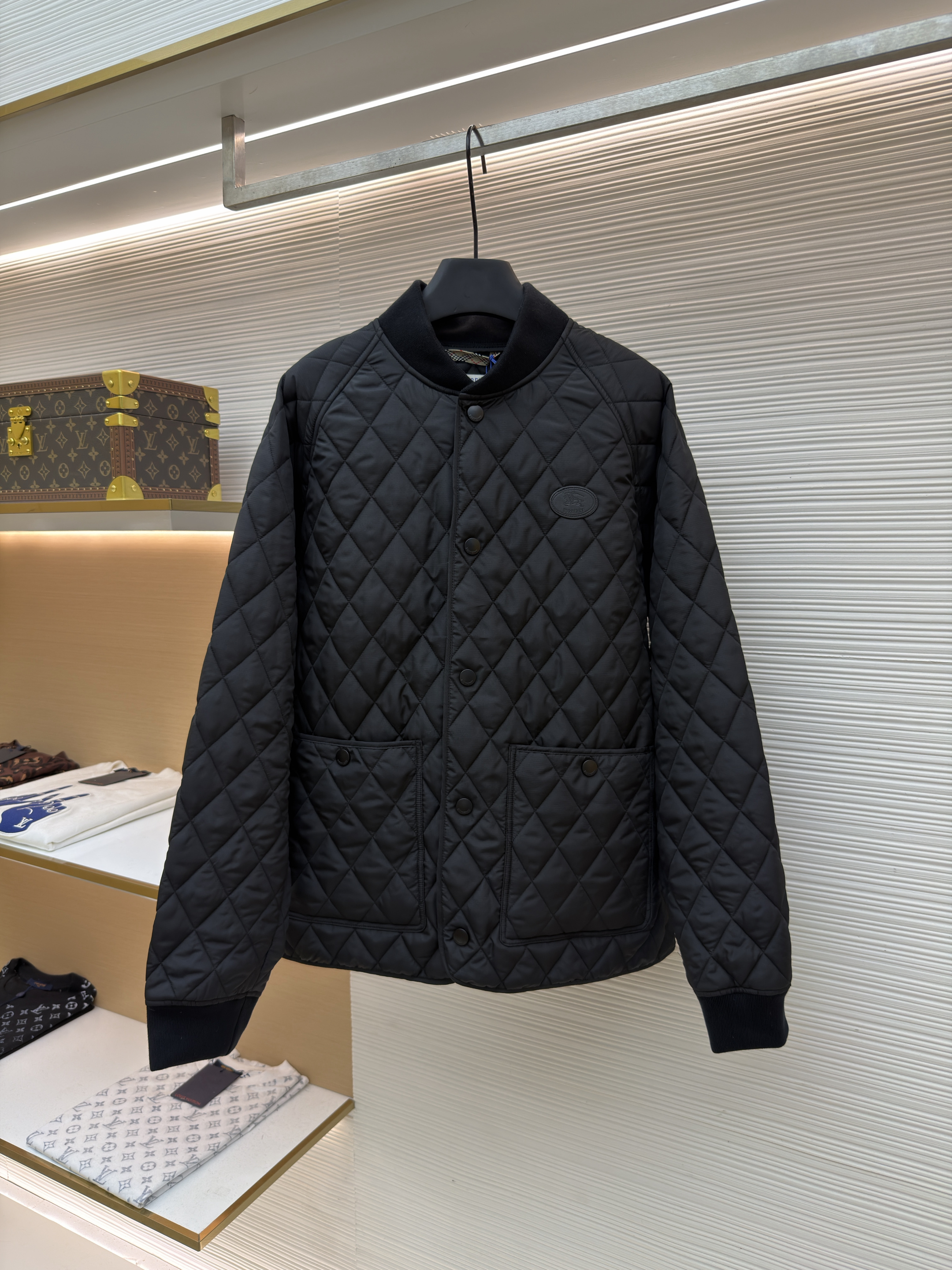 Burberry 巴宝莉 格纹绗缝夹克式棉服 外套 长袖 秋冬 保暖 黑色 藏蓝色 C0