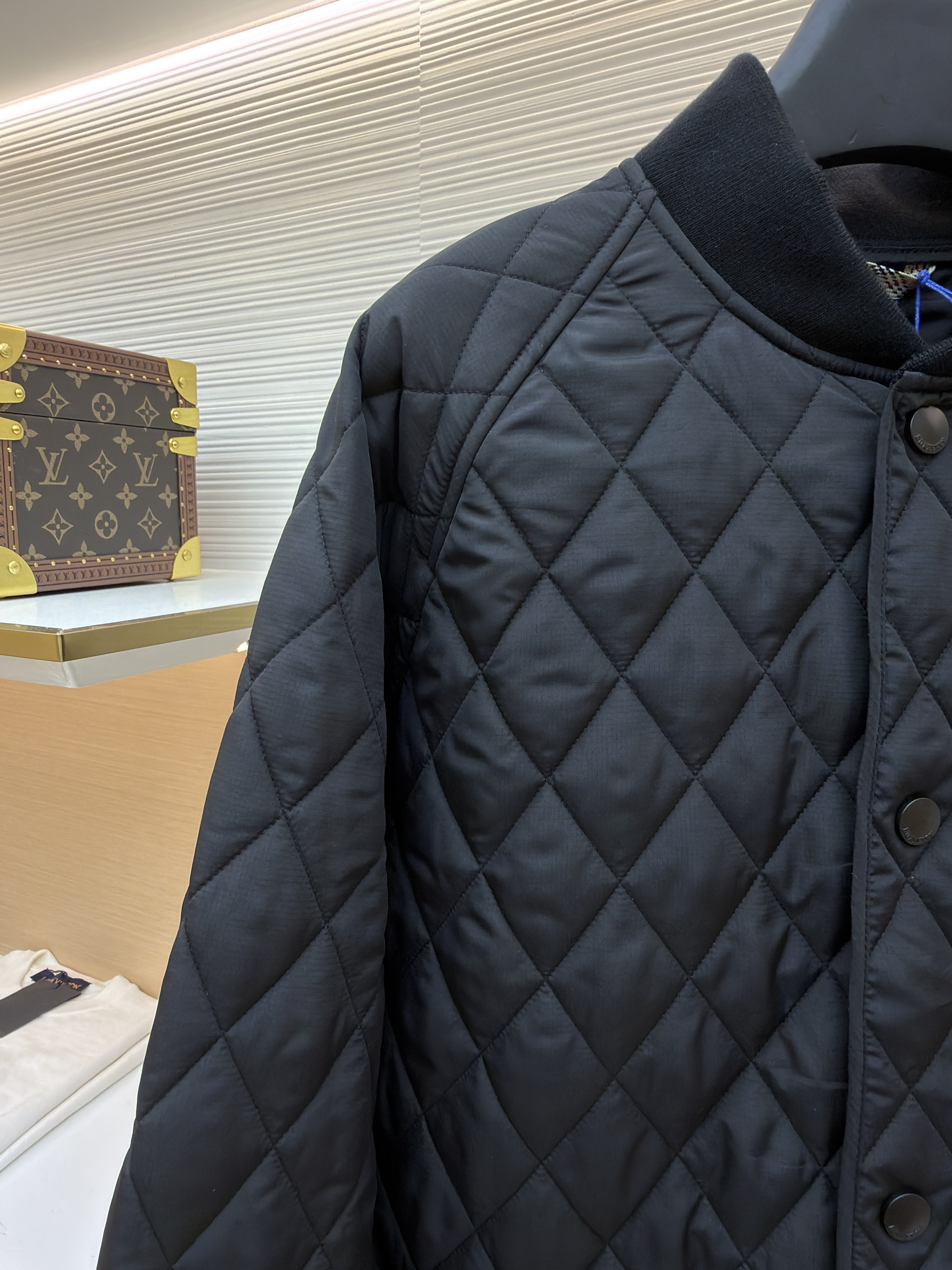 Burberry 巴宝莉 格纹绗缝夹克式棉服 外套 长袖 秋冬 保暖 黑色 藏蓝色 C0