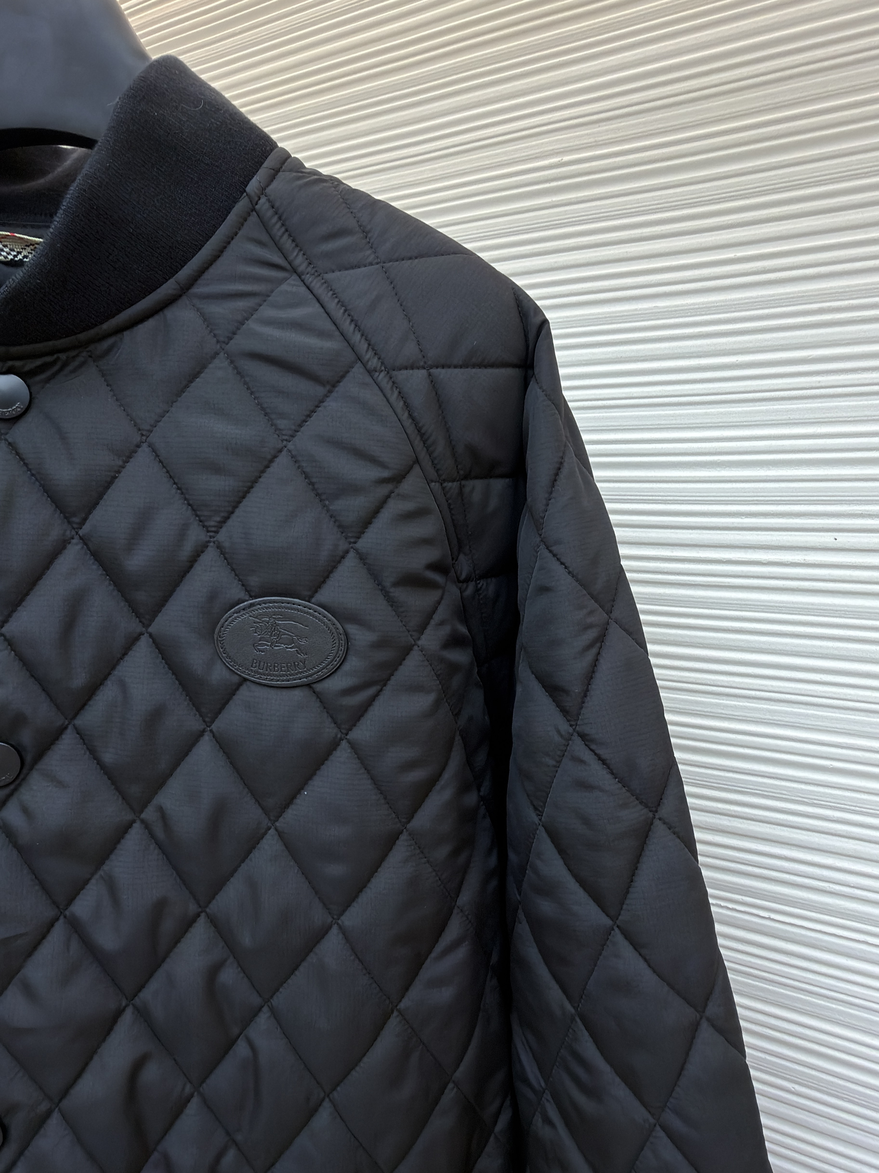 Burberry 巴宝莉 格纹绗缝夹克式棉服 外套 长袖 秋冬 保暖 黑色 藏蓝色 C0