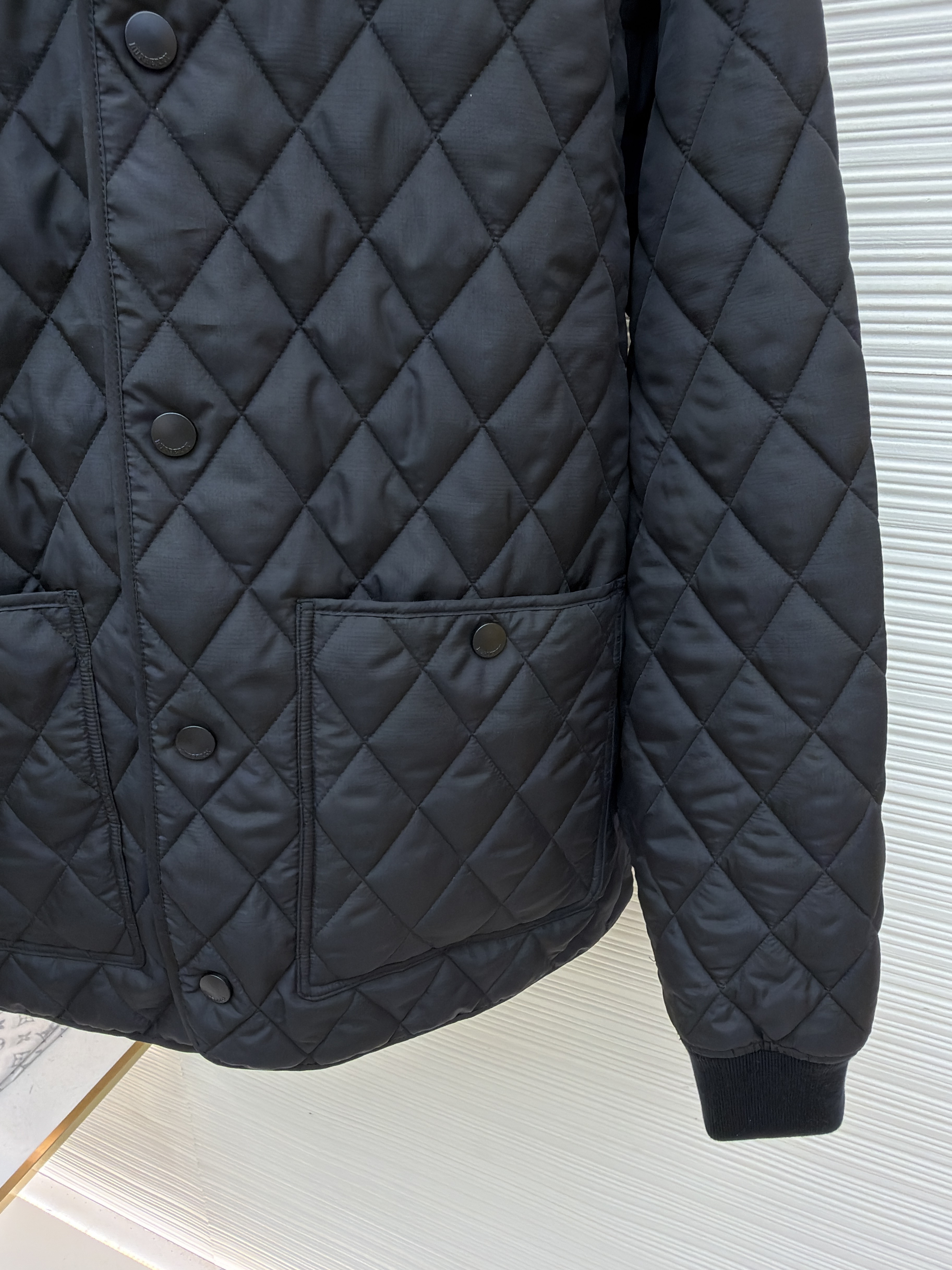 Burberry 巴宝莉 格纹绗缝夹克式棉服 外套 长袖 秋冬 保暖 黑色 藏蓝色 C0