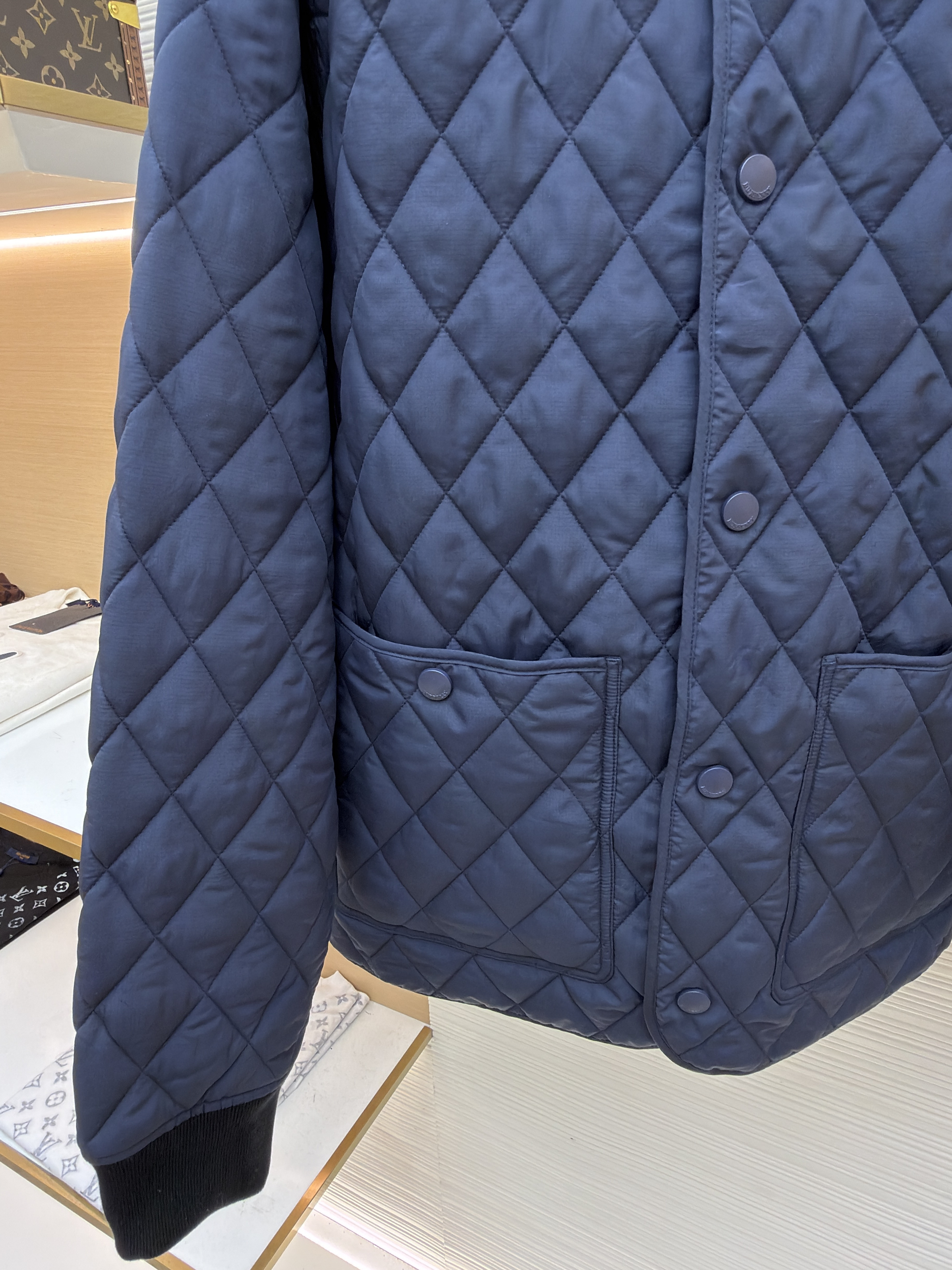 Burberry 巴宝莉 格纹绗缝夹克式棉服 外套 长袖 秋冬 保暖 黑色 藏蓝色 C0