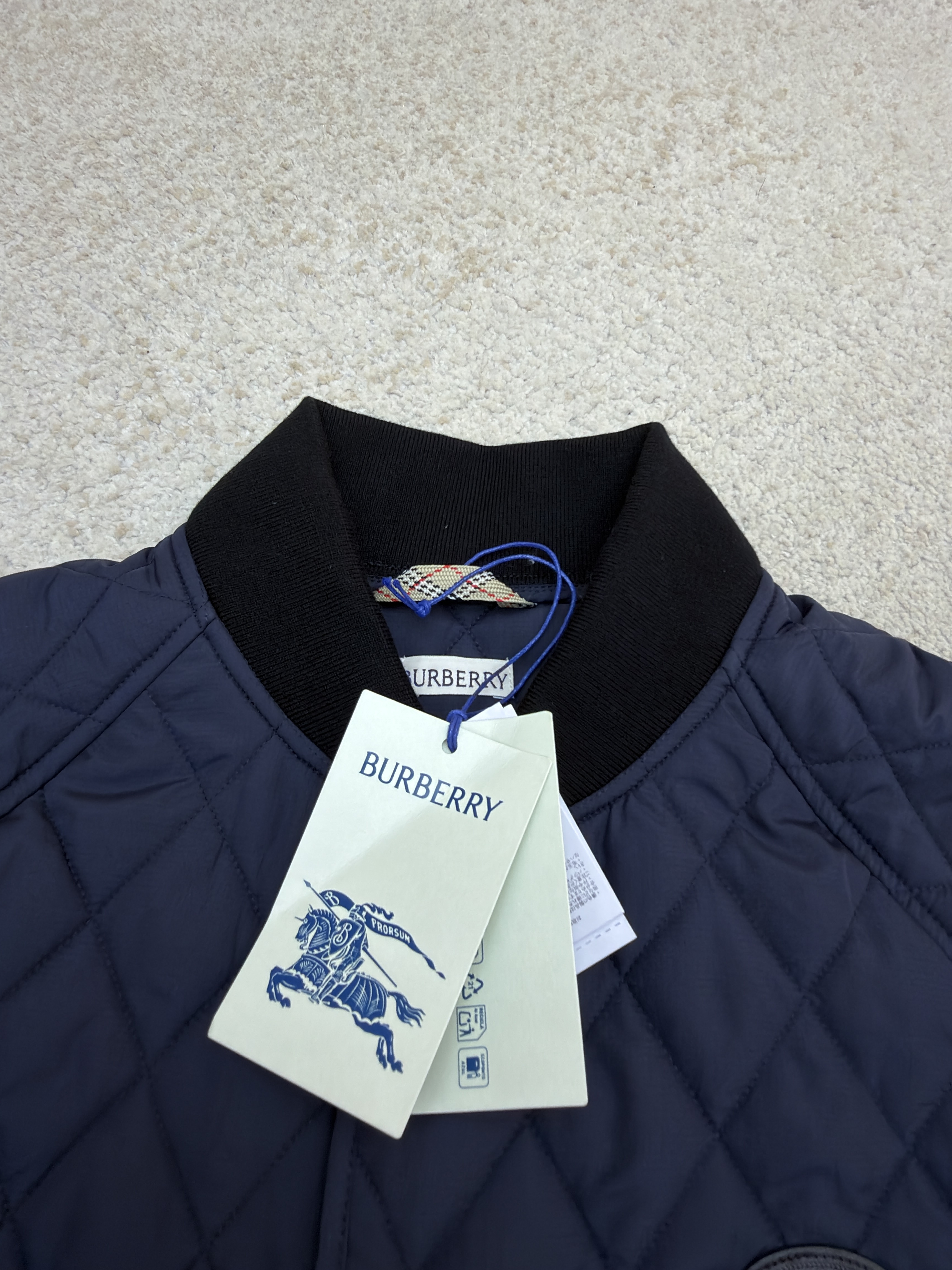 Burberry 巴宝莉 格纹绗缝夹克式棉服 外套 长袖 秋冬 保暖 黑色 藏蓝色 C0