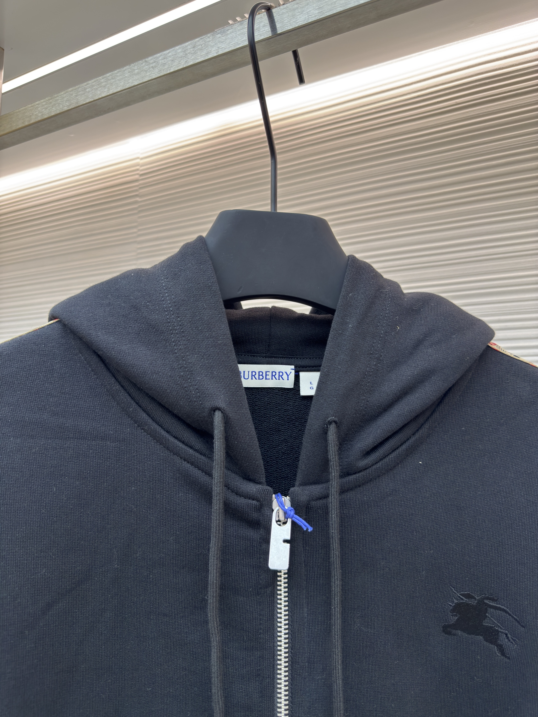 Burberry 巴宝莉 织带饰边拉链连帽卫衣 连帽衫 外套 长袖 秋冬 灰色 黑色 B0
