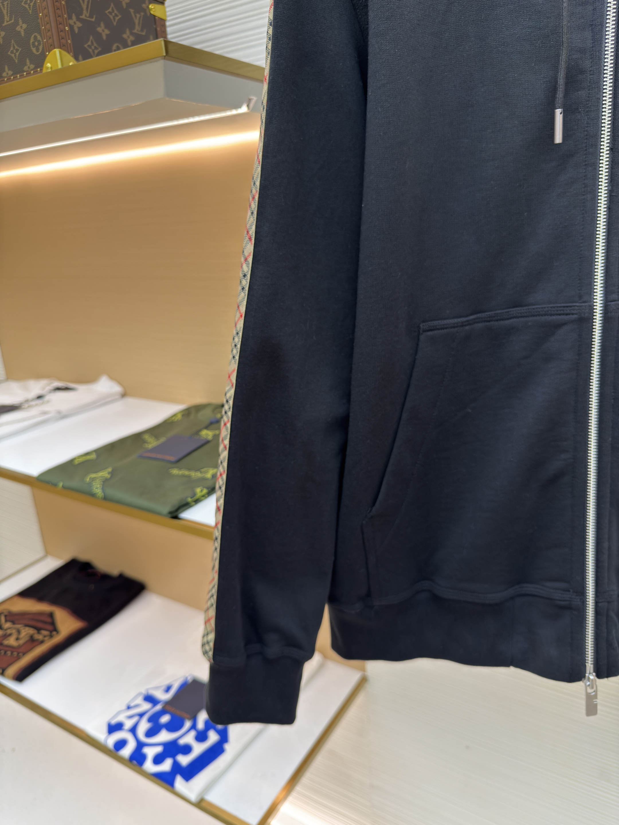 Burberry 巴宝莉 织带饰边拉链连帽卫衣 连帽衫 外套 长袖 秋冬 灰色 黑色 B0