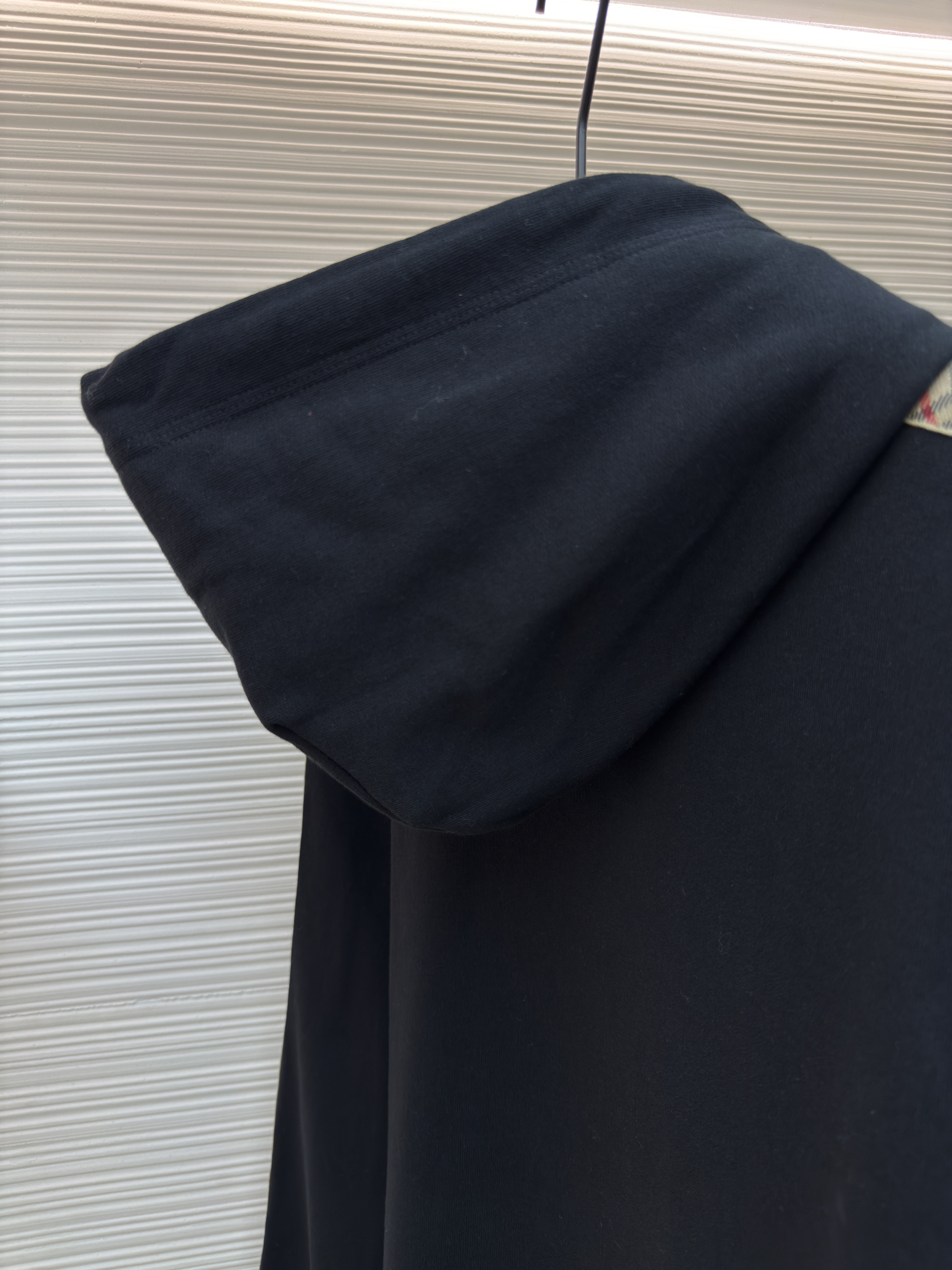 Burberry 巴宝莉 织带饰边拉链连帽卫衣 连帽衫 外套 长袖 秋冬 灰色 黑色 B0