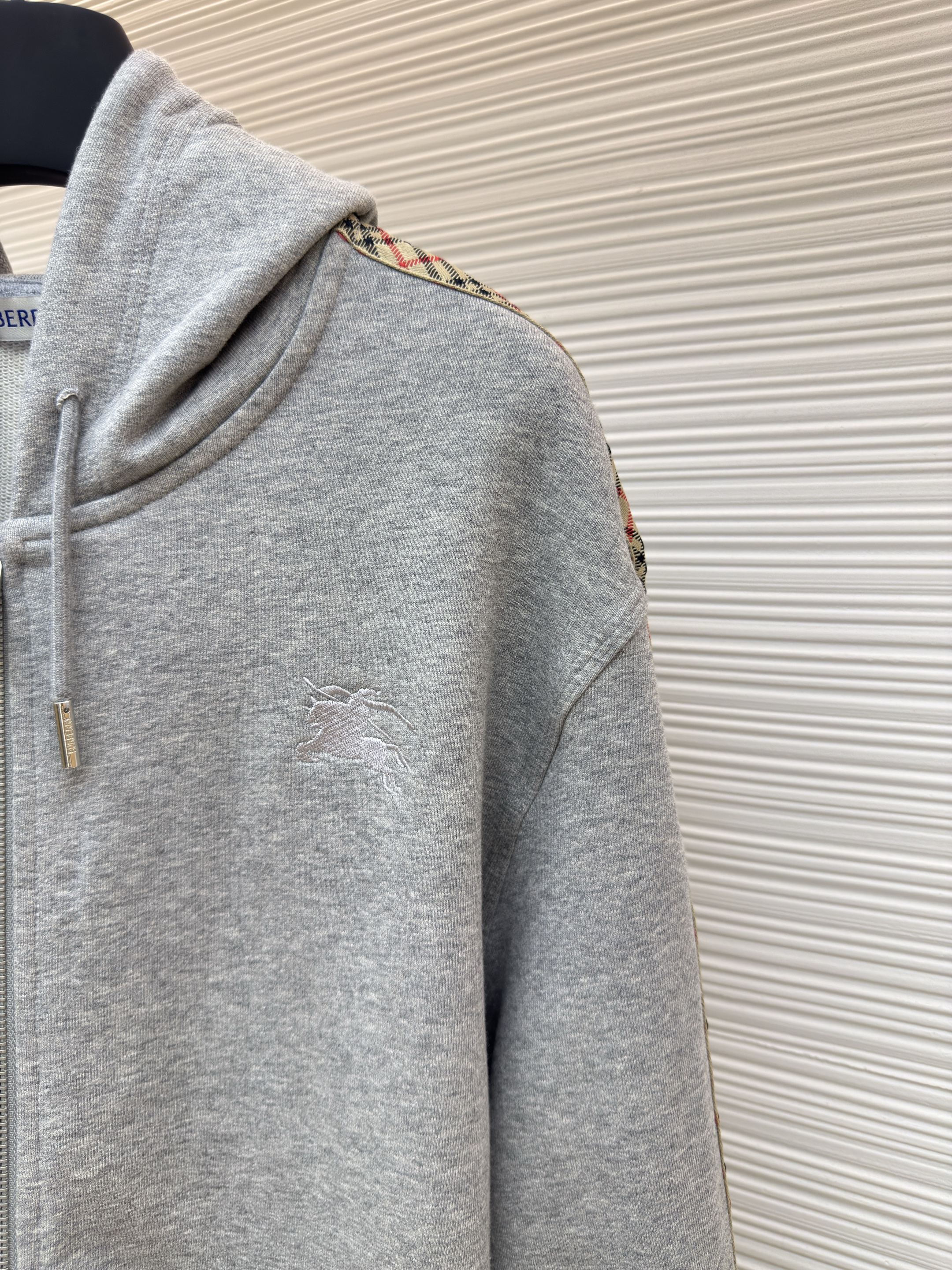 Burberry 巴宝莉 织带饰边拉链连帽卫衣 连帽衫 外套 长袖 秋冬 灰色 黑色 B0