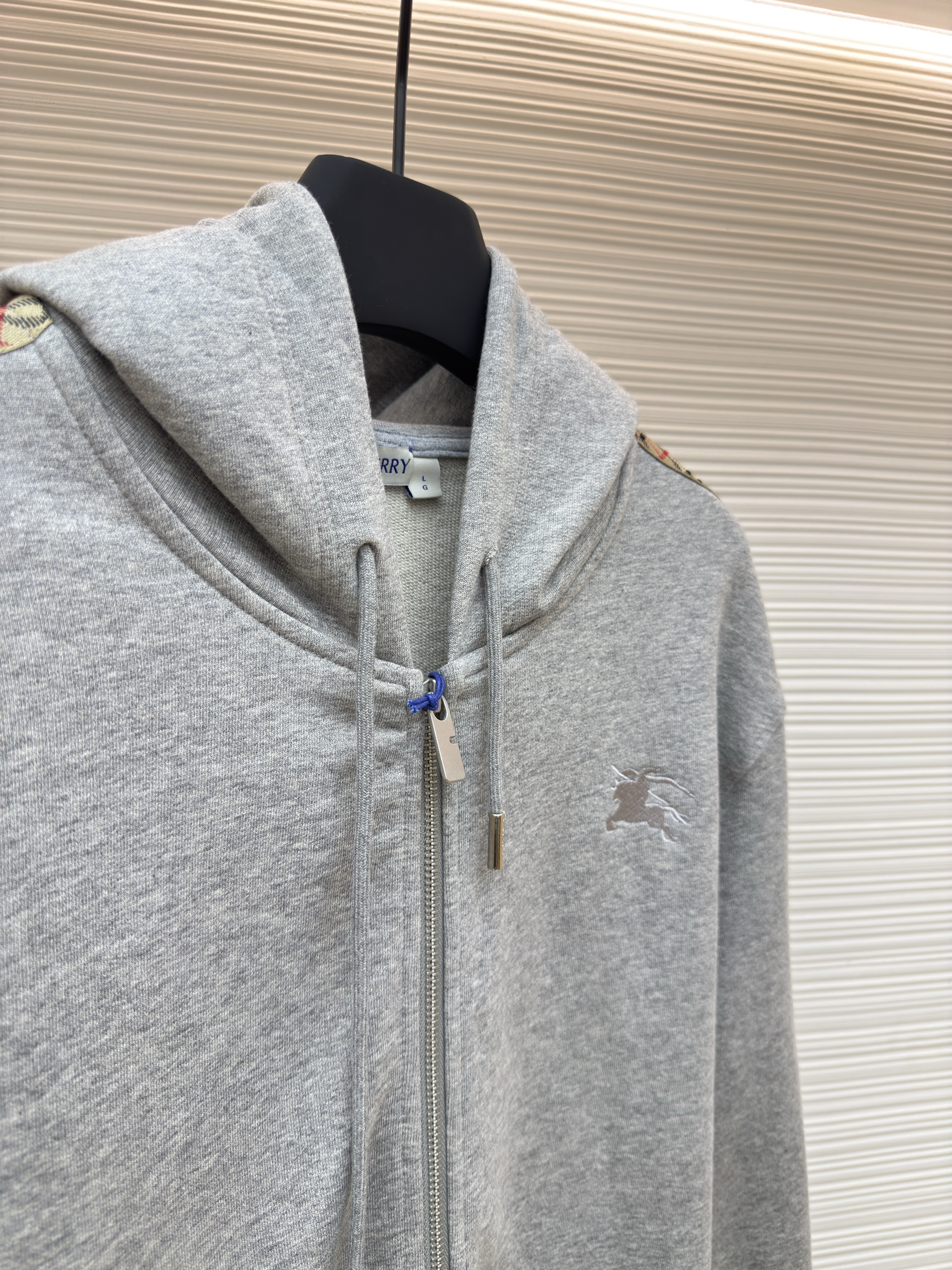 Burberry 巴宝莉 织带饰边拉链连帽卫衣 连帽衫 外套 长袖 秋冬 灰色 黑色 B0
