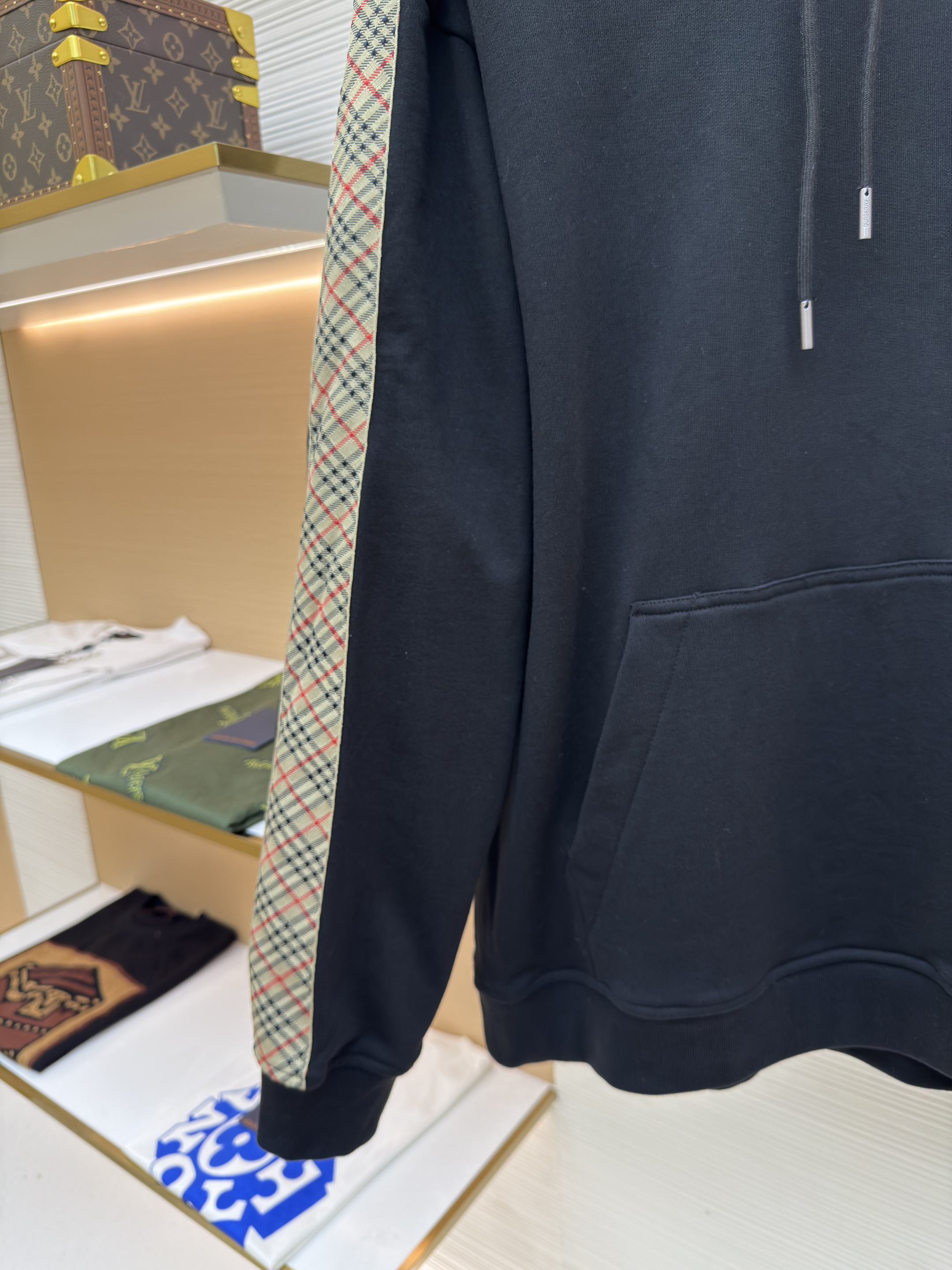 [Burberry 巴宝莉 织带饰边拉链连帽卫衣 连帽衫 外套 长袖 秋冬 灰色 黑色 B0