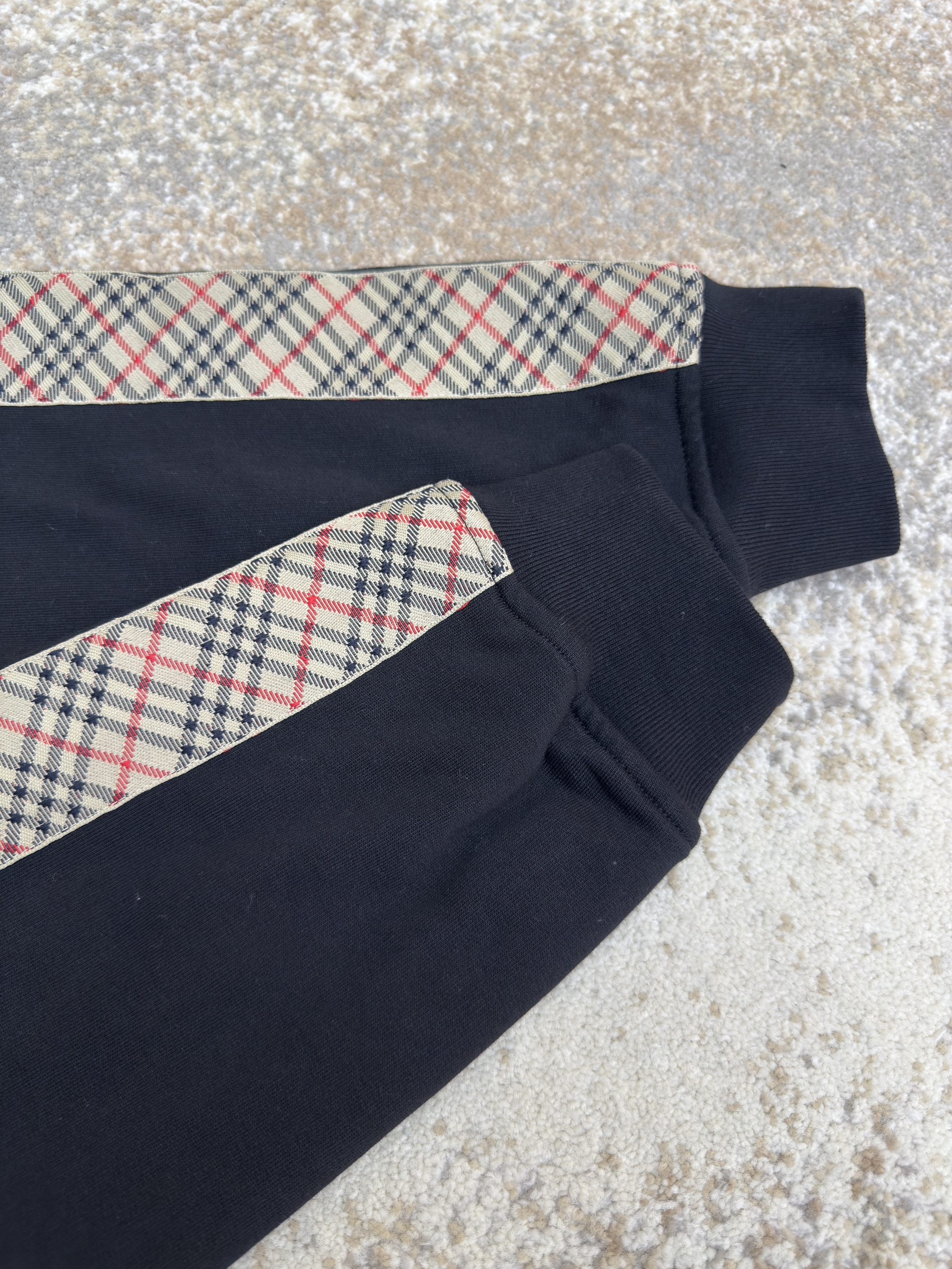[Burberry 巴宝莉 织带饰边拉链连帽卫衣 连帽衫 外套 长袖 秋冬 灰色 黑色 B0