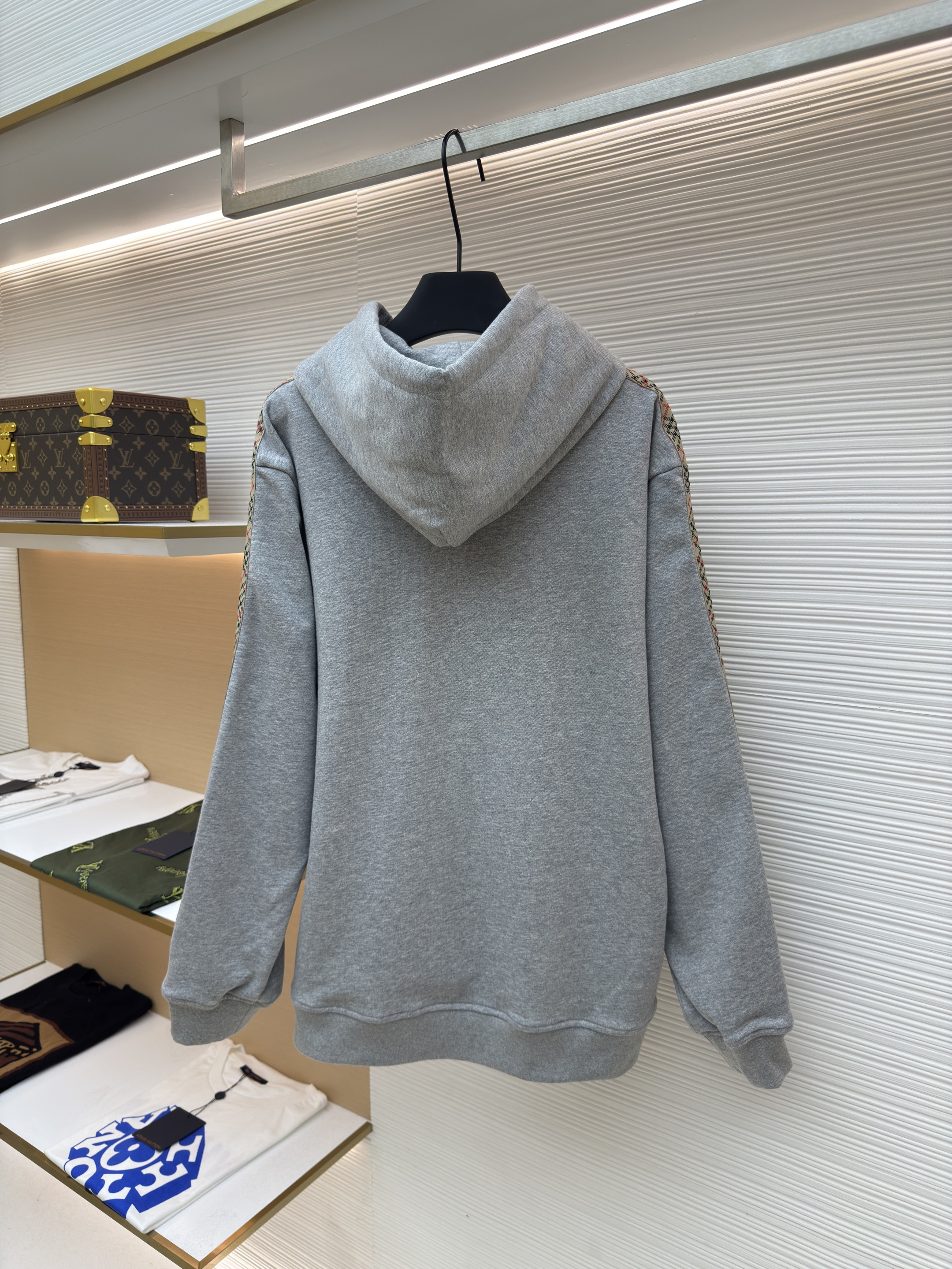 [Burberry 巴宝莉 织带饰边拉链连帽卫衣 连帽衫 外套 长袖 秋冬 灰色 黑色 B0