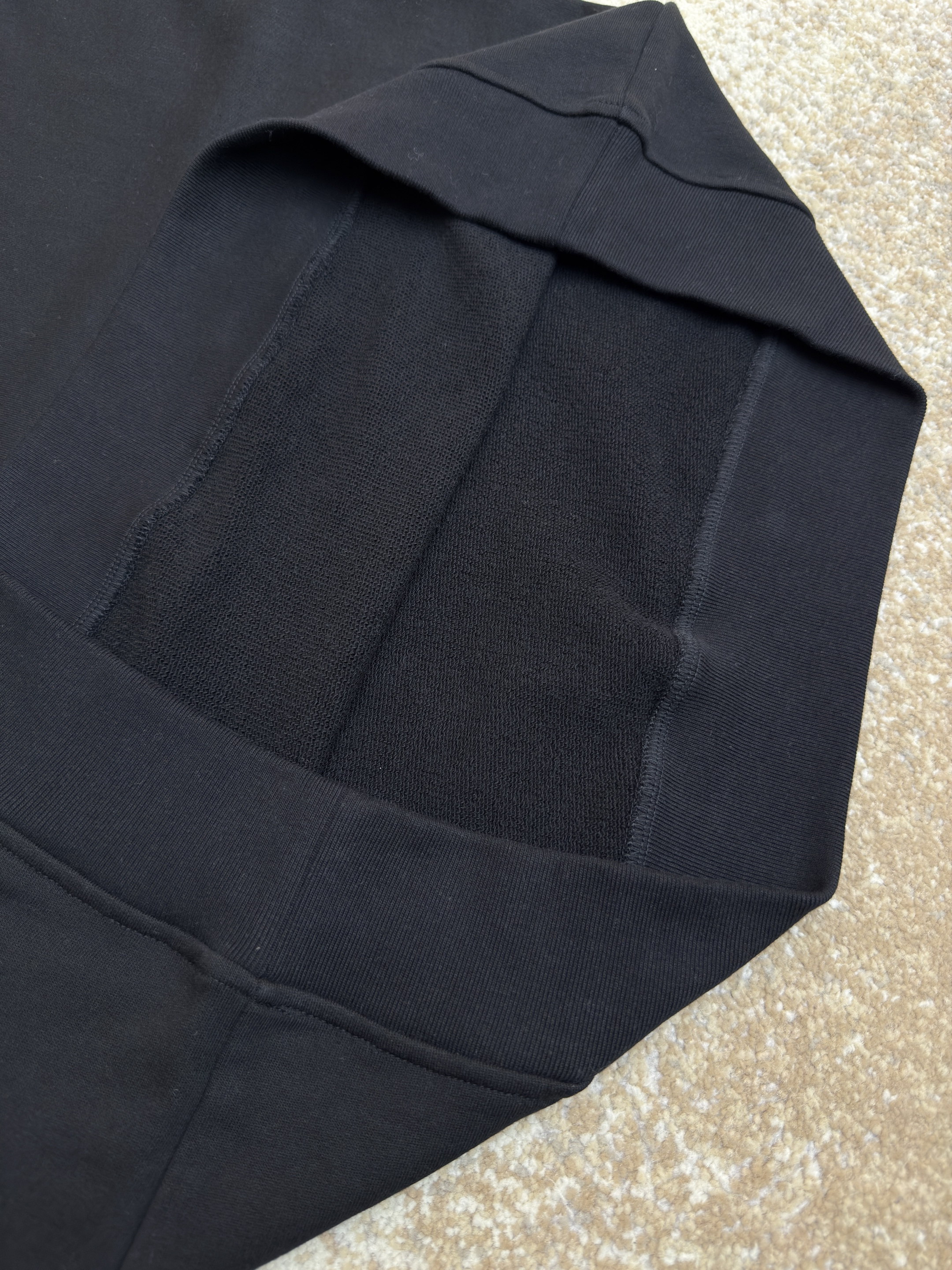 Burberry 巴宝莉 织带饰 边圆领卫衣 外套 长袖 秋冬 灰色 黑色 B0