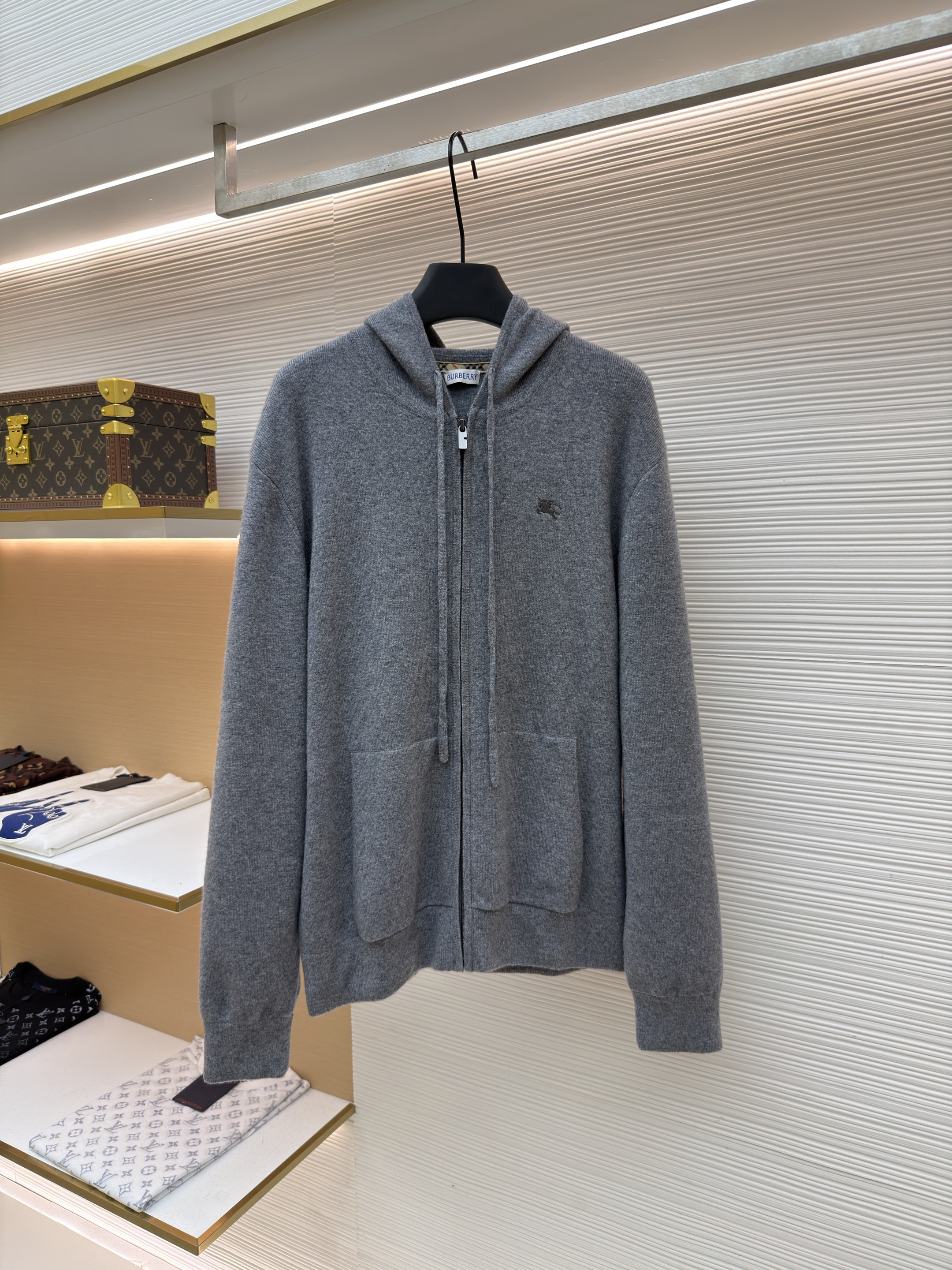 Burberry 巴宝莉 刺绣针织拉链连帽开衫 外套 针织衫 长袖 秋冬 灰色 藏蓝色 黑色 C0