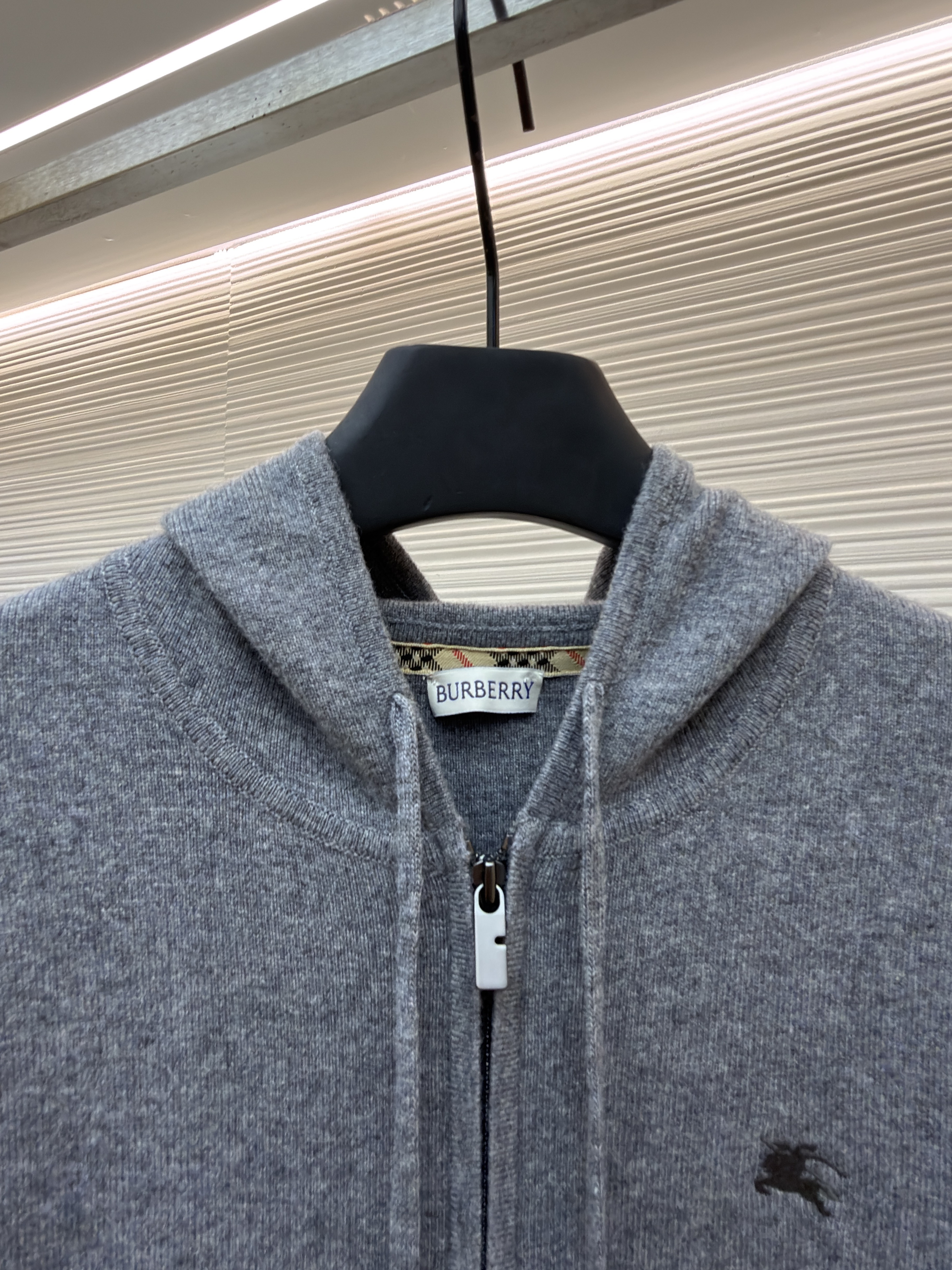Burberry 巴宝莉 刺绣针织拉链连帽开衫 外套 针织衫 长袖 秋冬 灰色 藏蓝色 黑色 C0