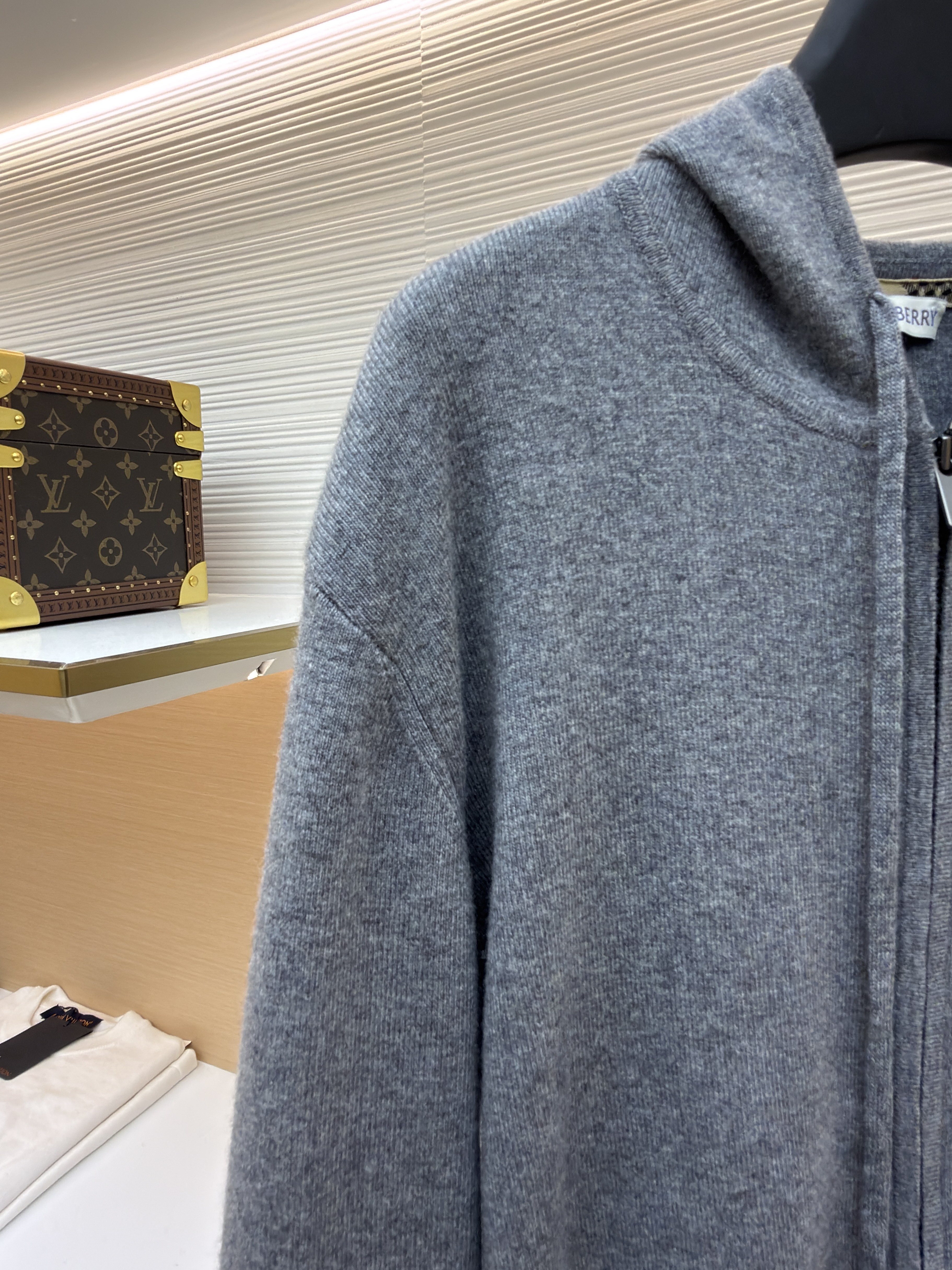 Burberry 巴宝莉 刺绣针织拉链连帽开衫 外套 针织衫 长袖 秋冬 灰色 藏蓝色 黑色 C0