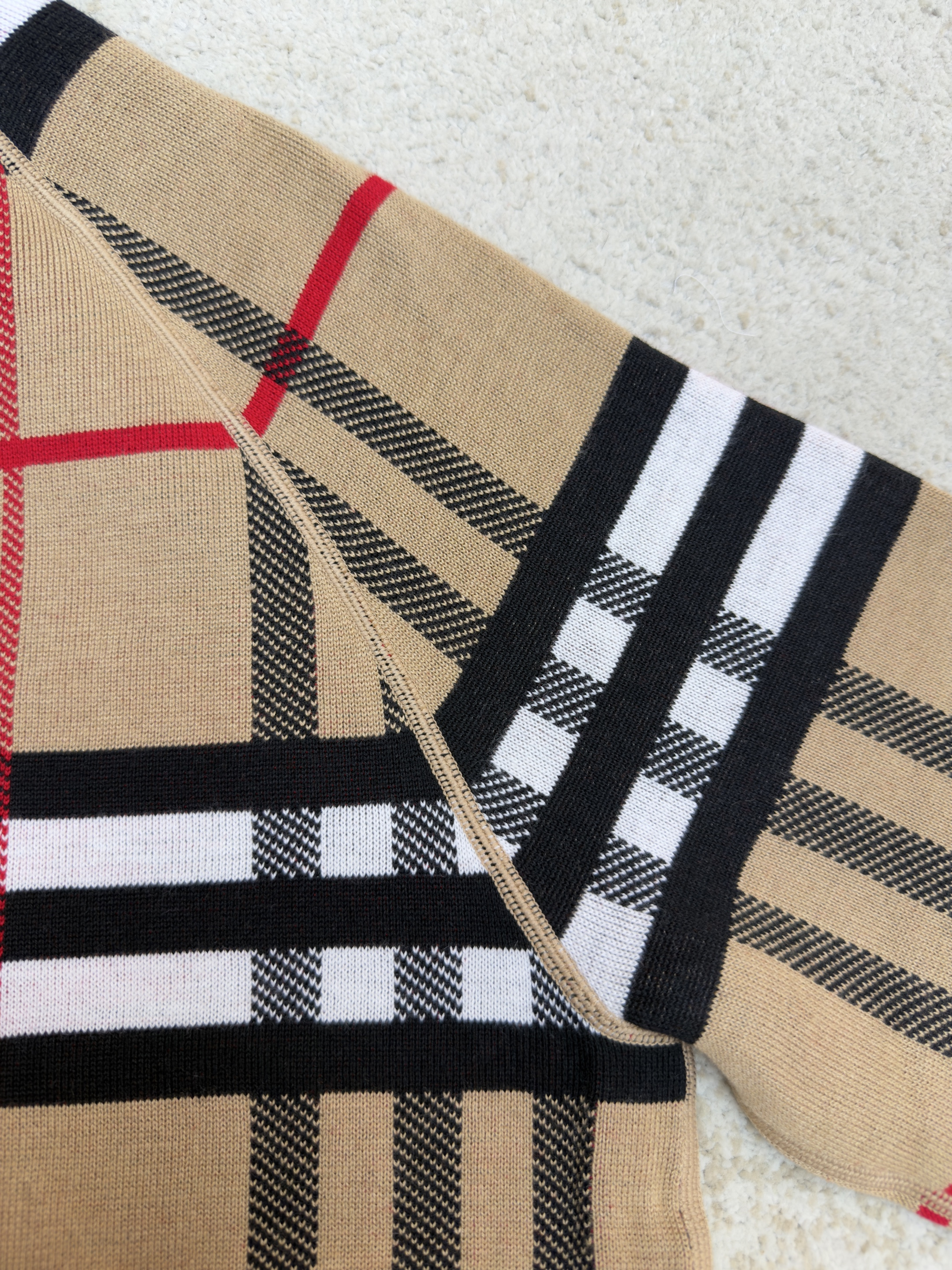 Burberry 巴宝莉 战马双面两穿羊绒格纹针织拉链连帽外套 夹克 针织衫 长袖 秋冬 卡其色 C0