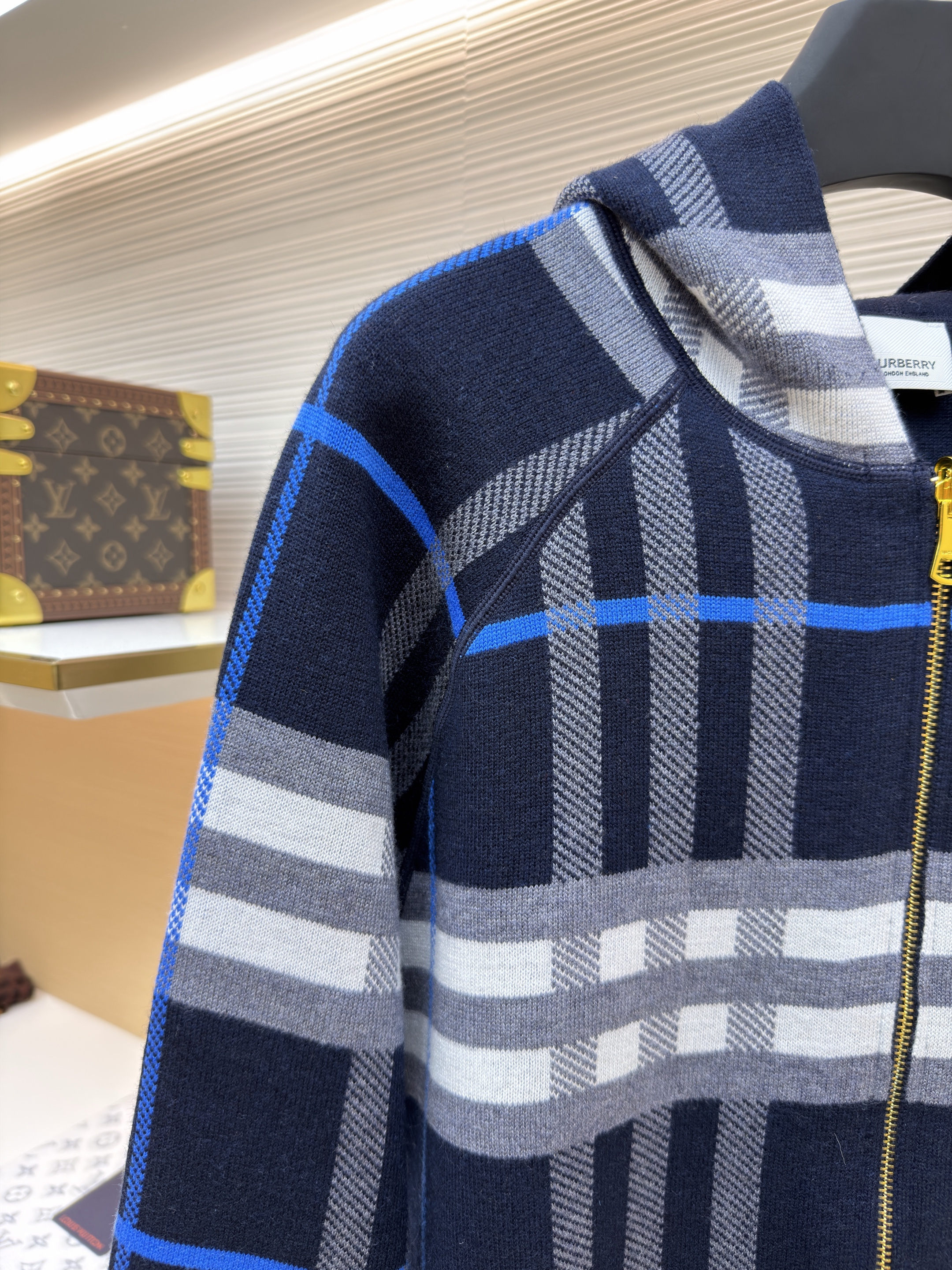 Burberry 巴宝莉 战马双面两穿羊绒格纹针织拉链连帽外套 夹克 针织衫 长袖 秋冬 蓝色 C0