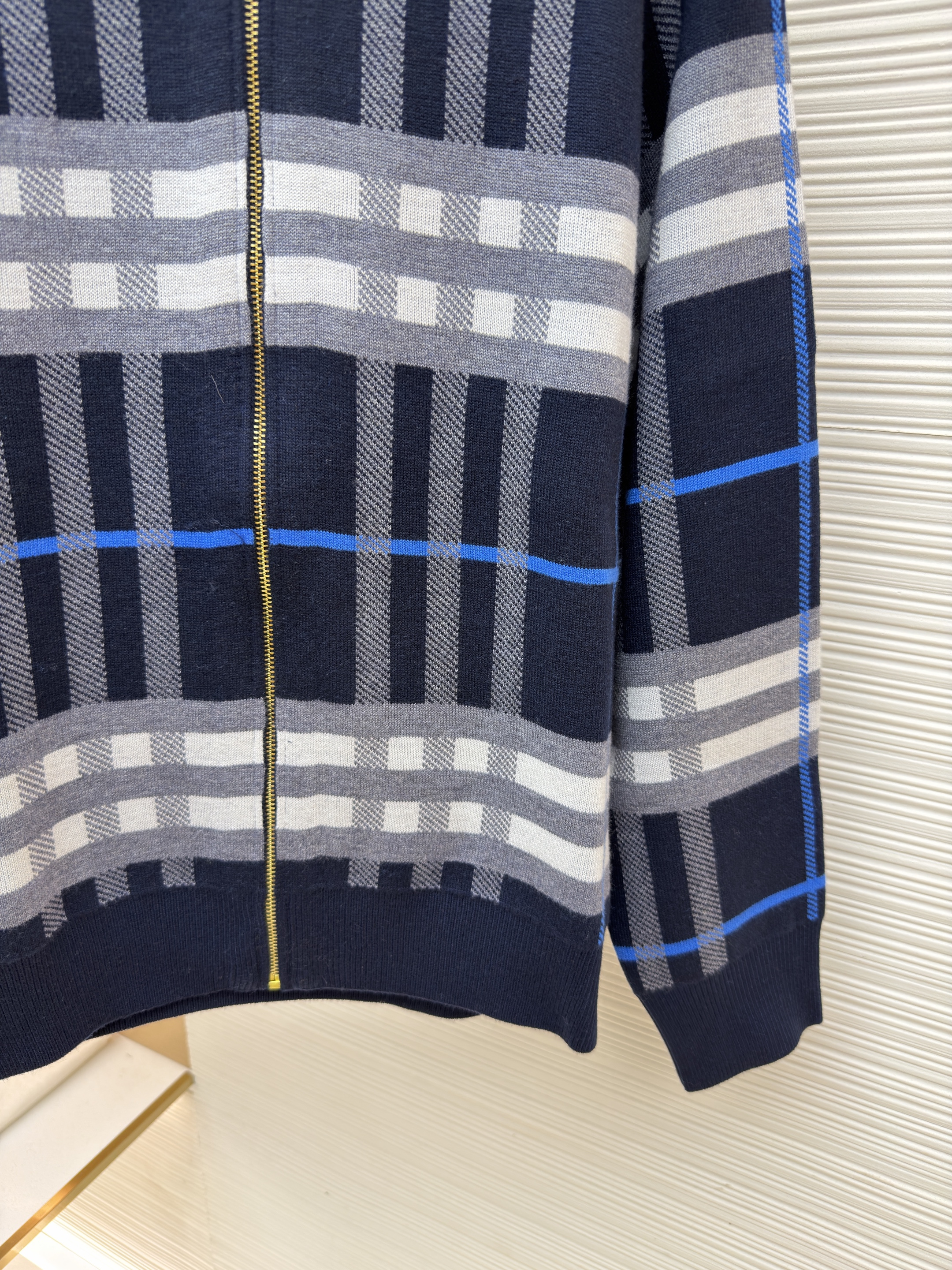 Burberry 巴宝莉 战马双面两穿羊绒格纹针织拉链连帽外套 夹克 针织衫 长袖 秋冬 蓝色 C0
