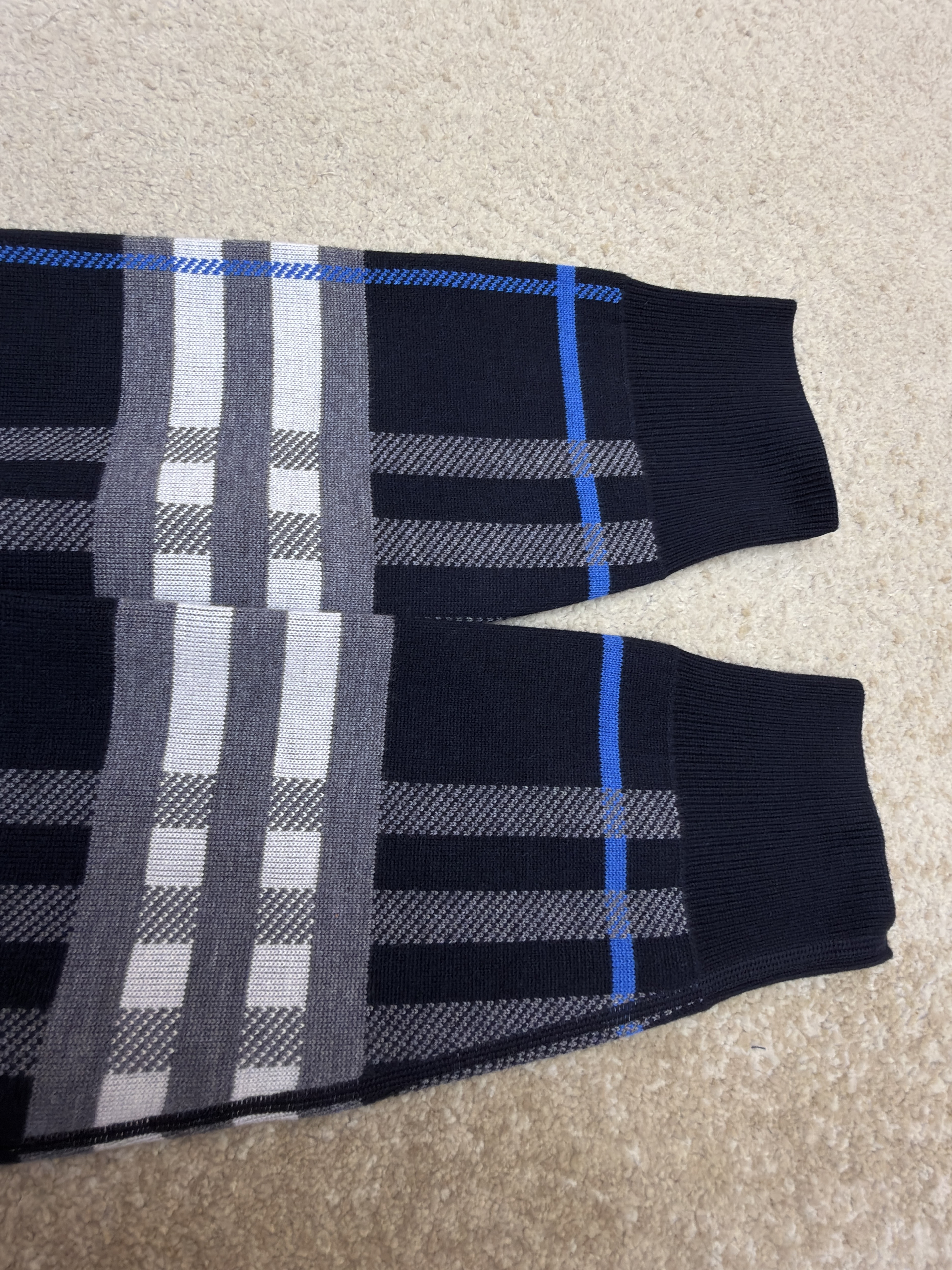 Burberry 巴宝莉 战马双面两穿羊绒格纹针织拉链连帽外套 夹克 针织衫 长袖 秋冬 蓝色 C0
