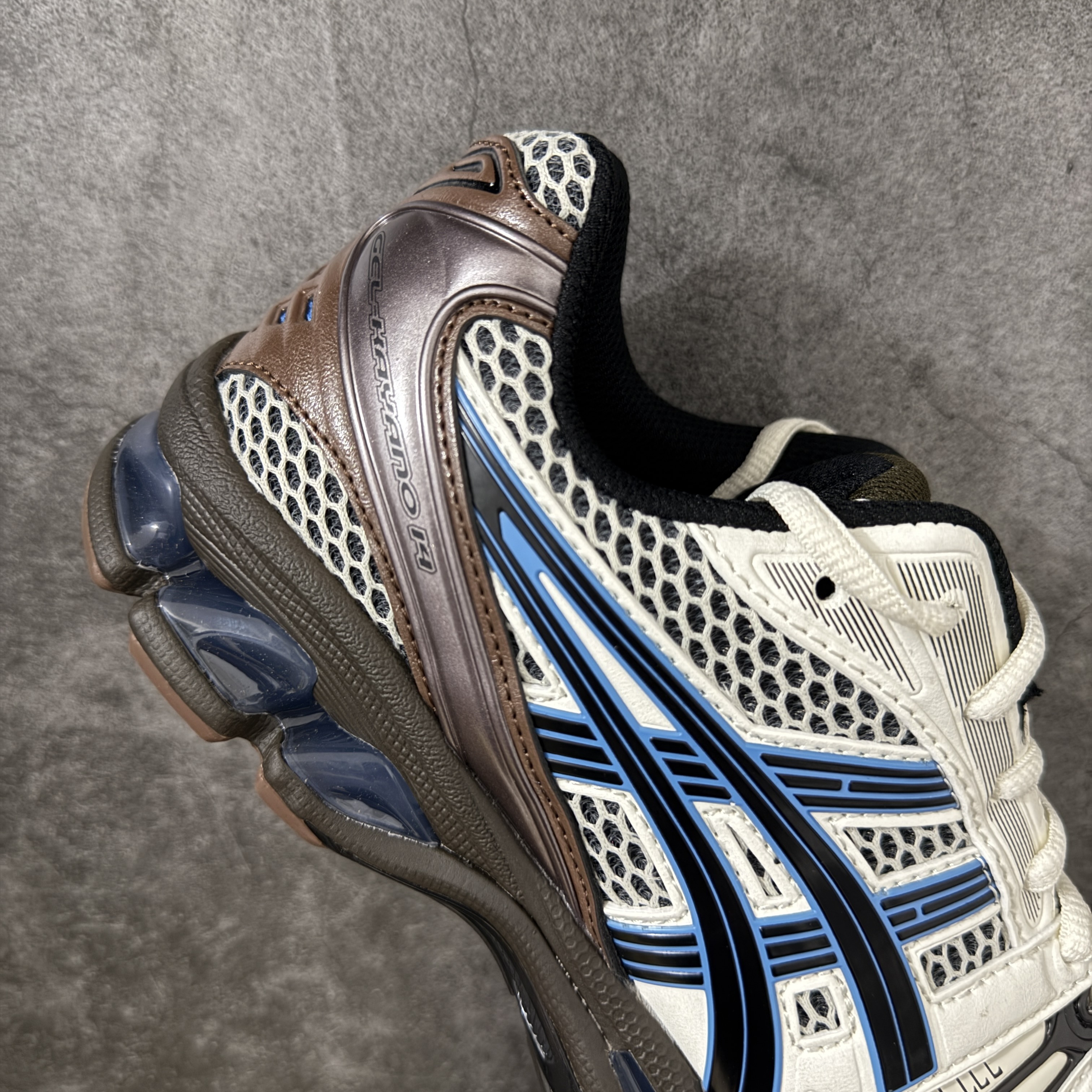 新版ASICS GEL-KAYANO K14 亚瑟士  低筒 减震 户外 运动鞋 跑步鞋  休闲鞋 板鞋 男女同款  白蓝色 1203A740-104