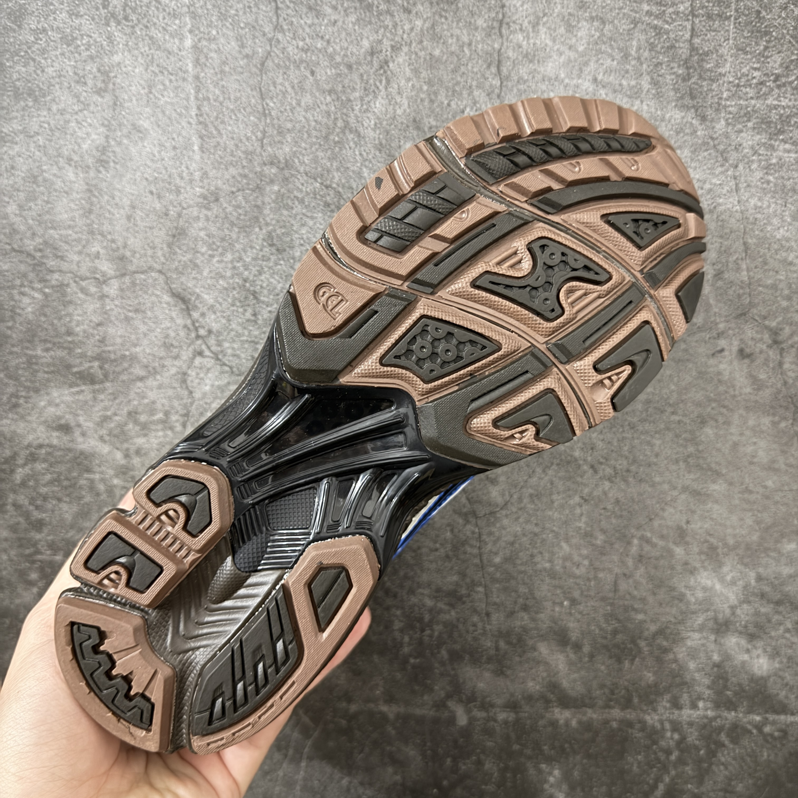 新版ASICS GEL-KAYANO K14 亚瑟士  低筒 减震 户外 运动鞋 跑步鞋  休闲鞋 板鞋 男女同款  白蓝色 1203A740-104