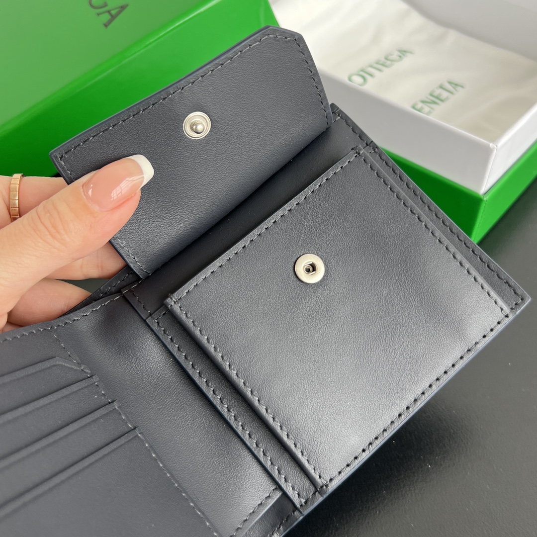 BV 葆蝶零钱袋 Bottega Veneta -Intrecciato Bi-fold wallet – Cowhide 钱包短夹 灰蓝色-B0-805654