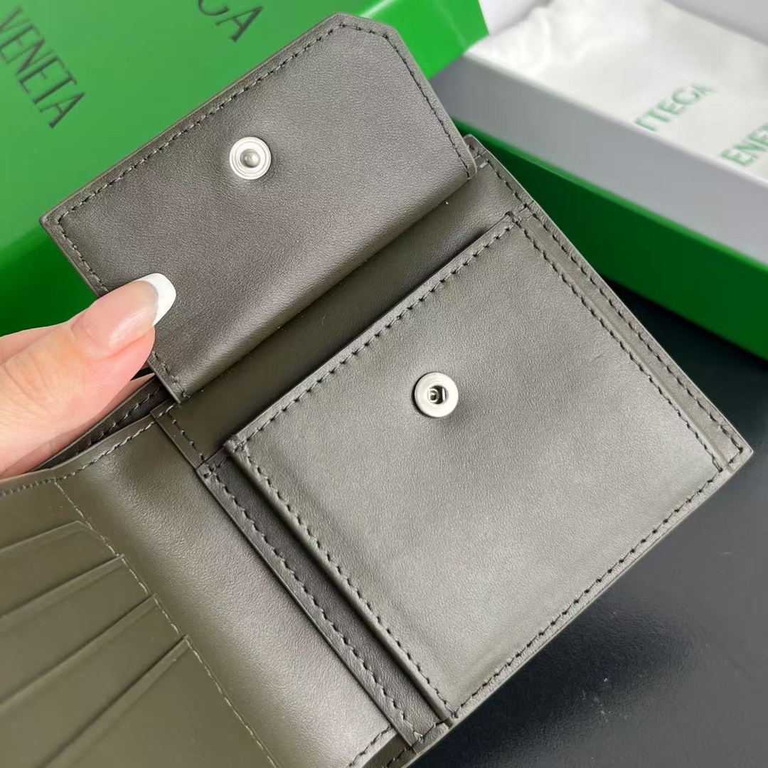 BV 葆蝶零钱袋 Bottega Veneta -Intrecciato Bi-fold wallet – Cowhide 钱包短夹 灰色-B0-805654