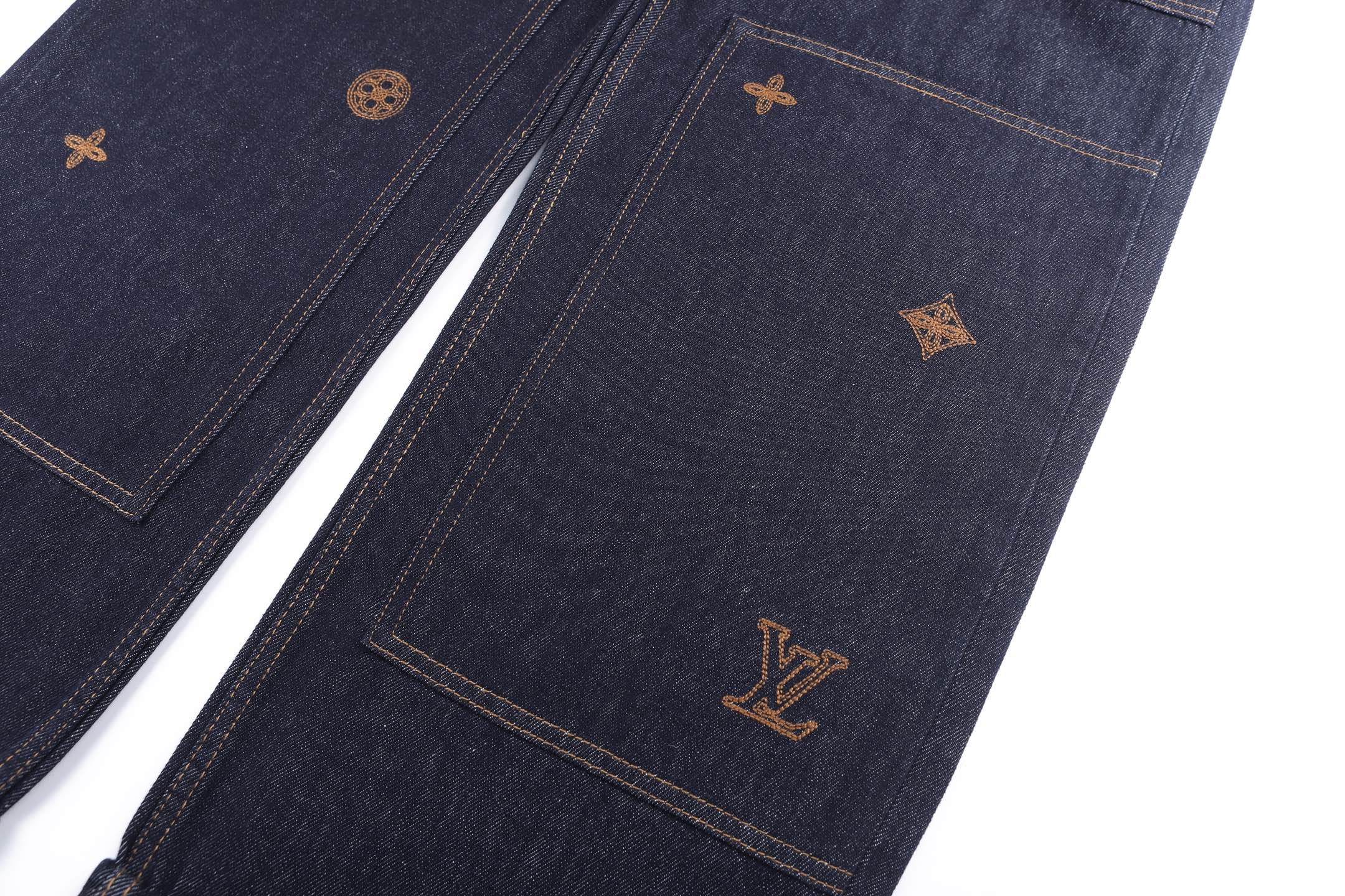 LOUIS VUITTON  路易威登 LV 刺绣标识牛仔裤 裤子 长裤 B5