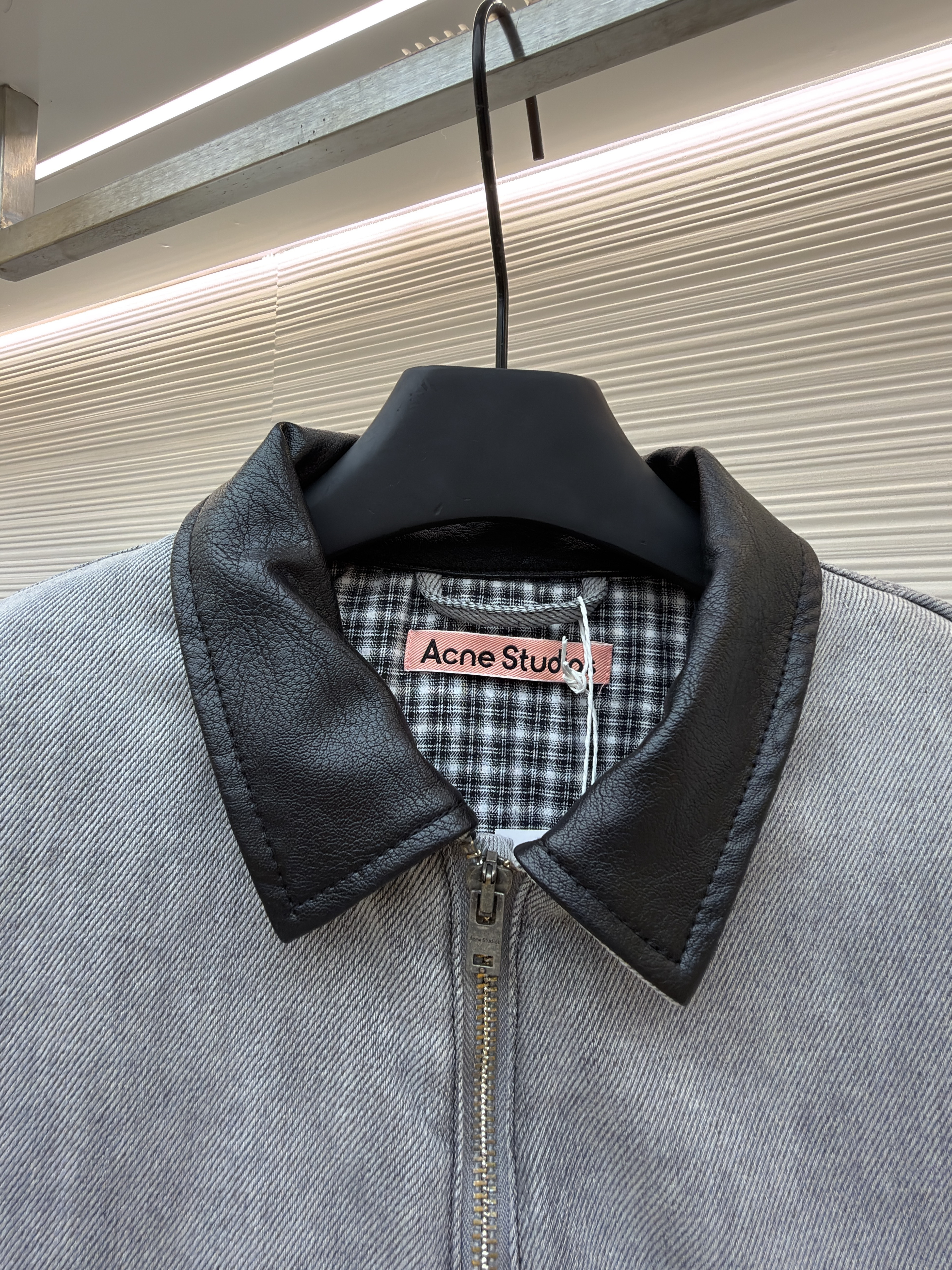 Acne Studios 做旧皮革牛仔棉服 牛仔外套 夹克 外套 长袖 保暖 灰色 C5