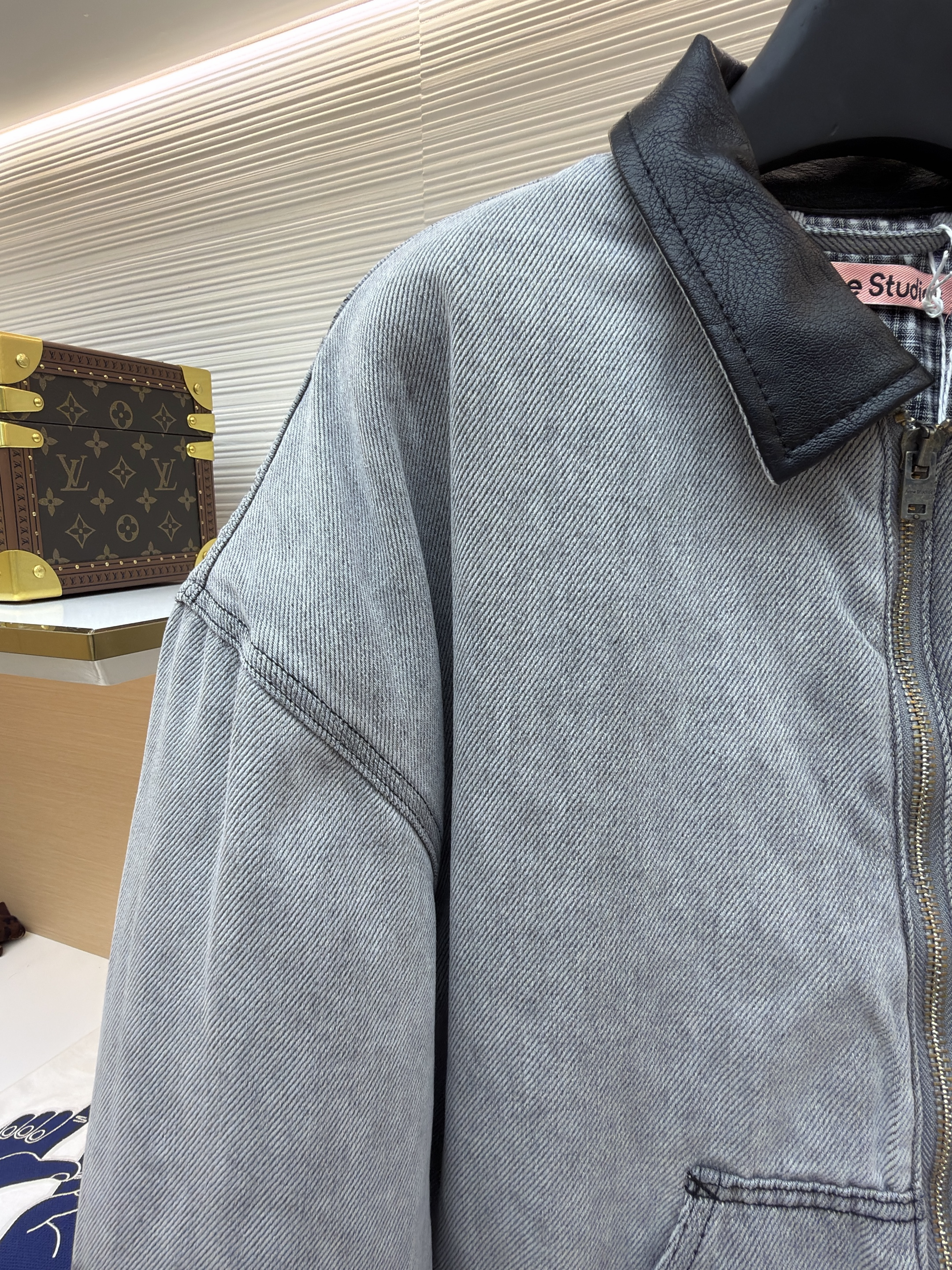 Acne Studios 做旧皮革牛仔棉服 牛仔外套 夹克 外套 长袖 保暖 灰色 C5