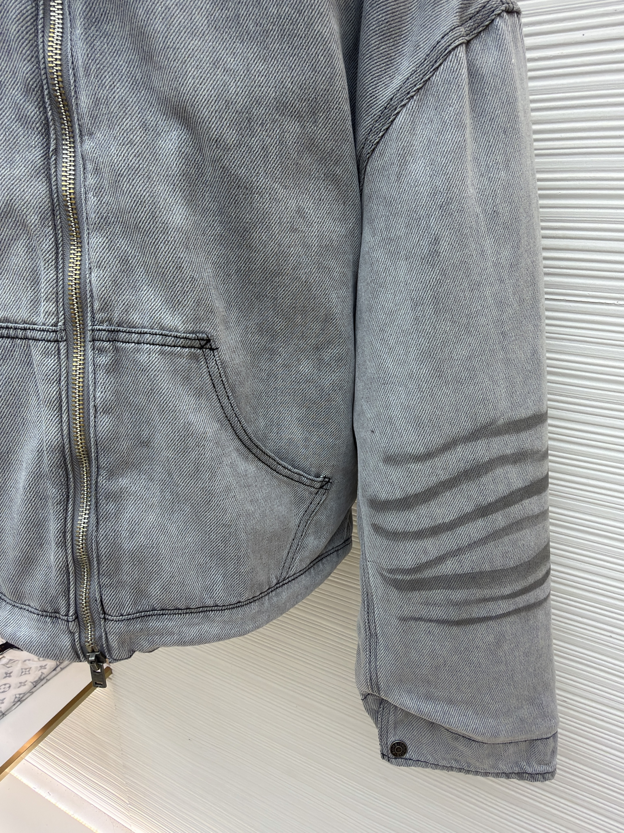 Acne Studios 做旧皮革牛仔棉服 牛仔外套 夹克 外套 长袖 保暖 灰色 C5