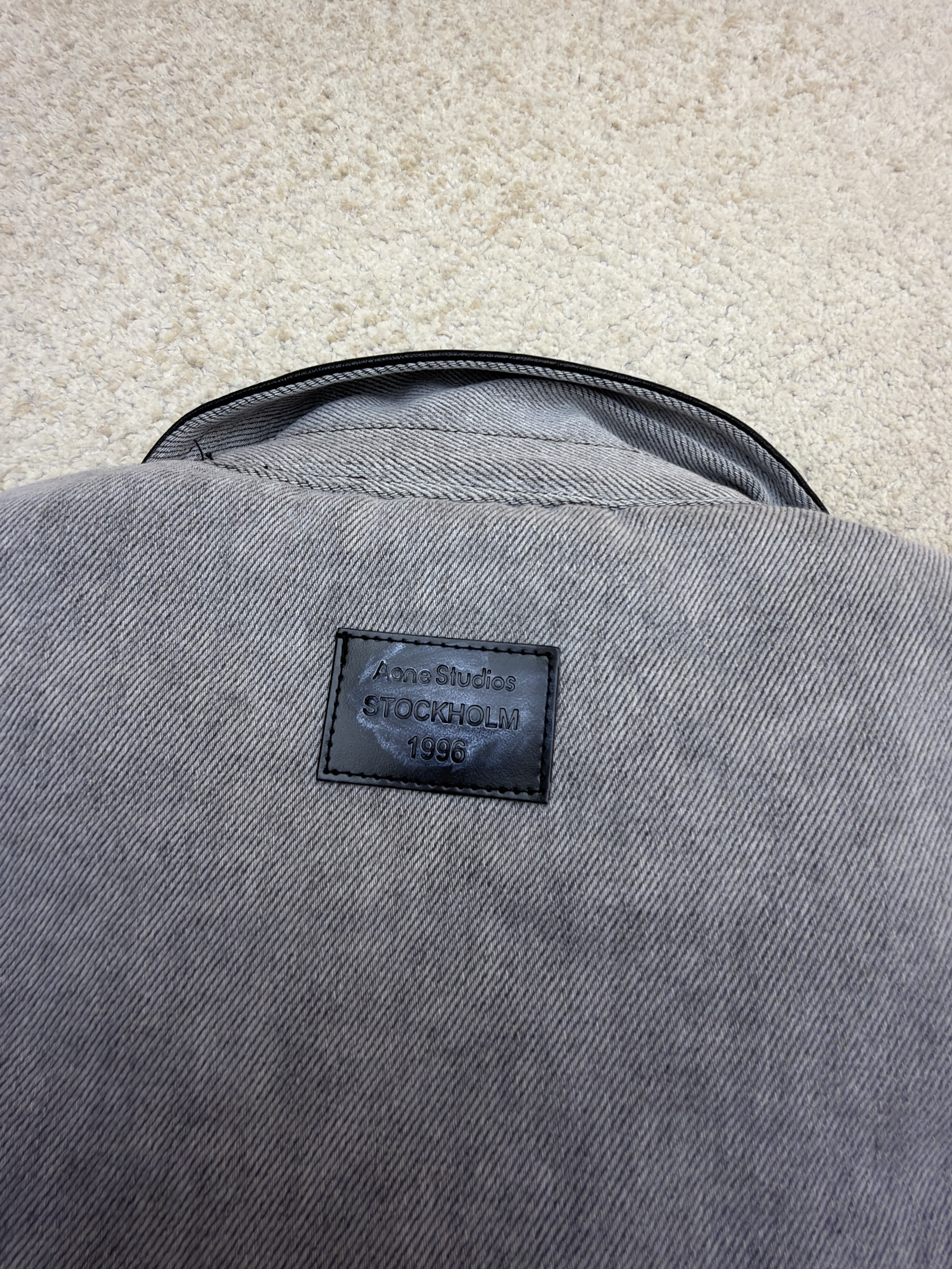 Acne Studios 做旧皮革牛仔棉服 牛仔外套 夹克 外套 长袖 保暖 灰色 C5