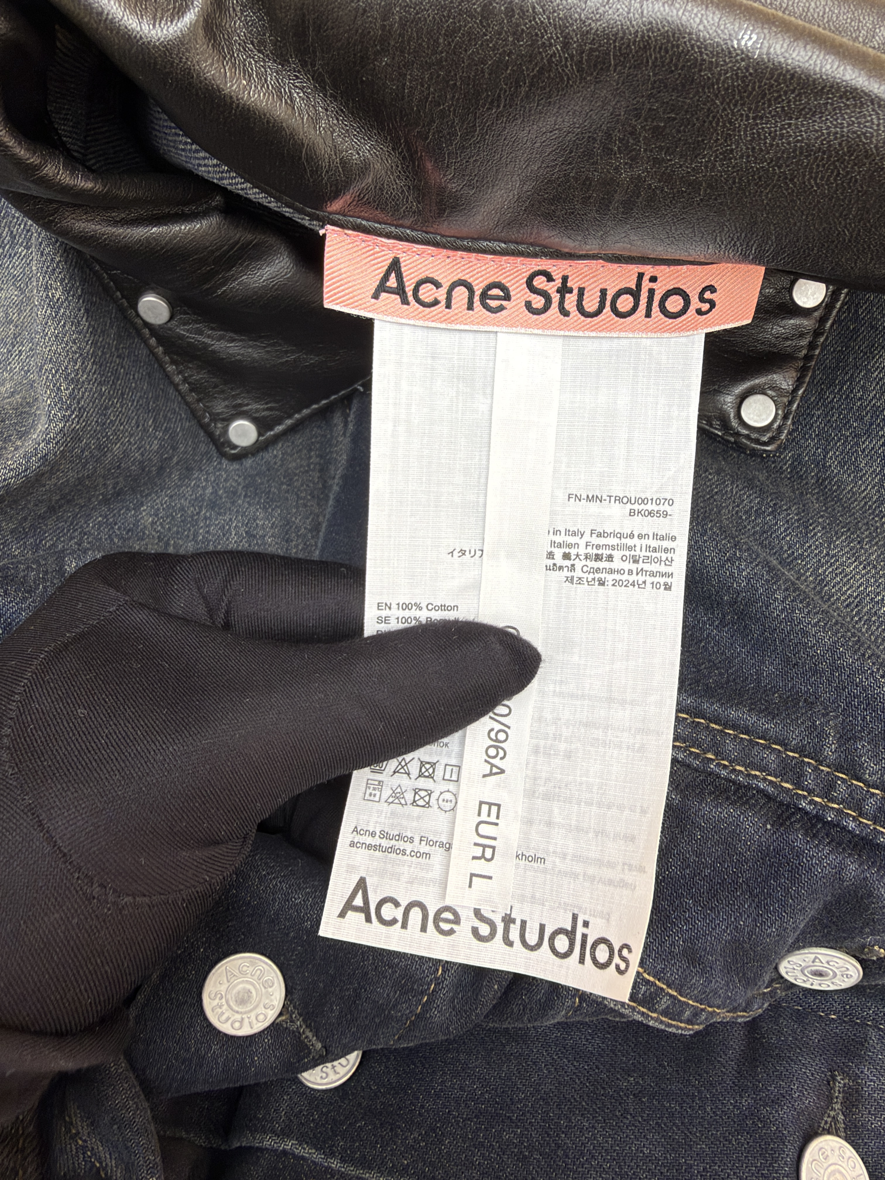 Acne Studios 刺绣字母徽标皮领水洗牛仔外套 牛仔衣 夹克 长袖 深蓝色 C0 C90174-838