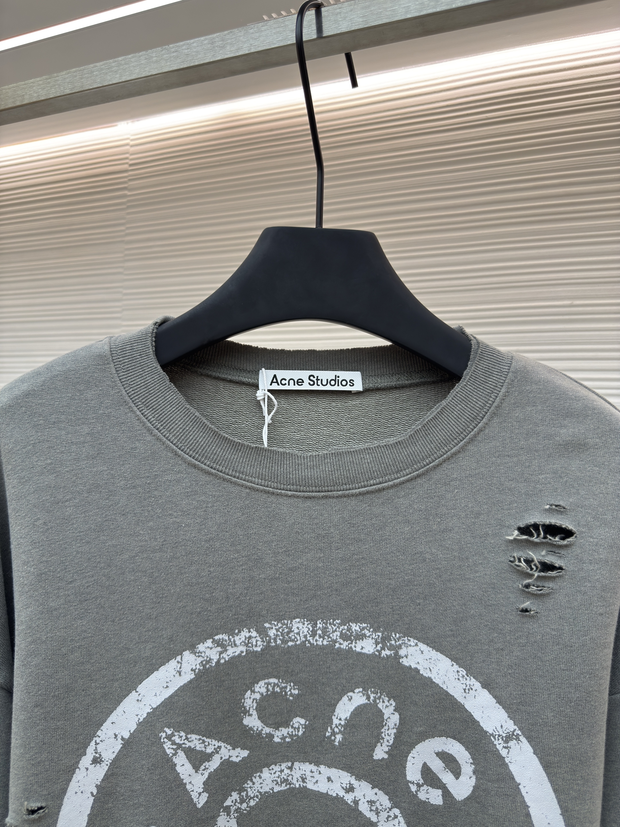 Acne Studios 破洞做旧徽标圆领卫衣 运动衫 外套 长袖 黑灰色 灰绿色 B0