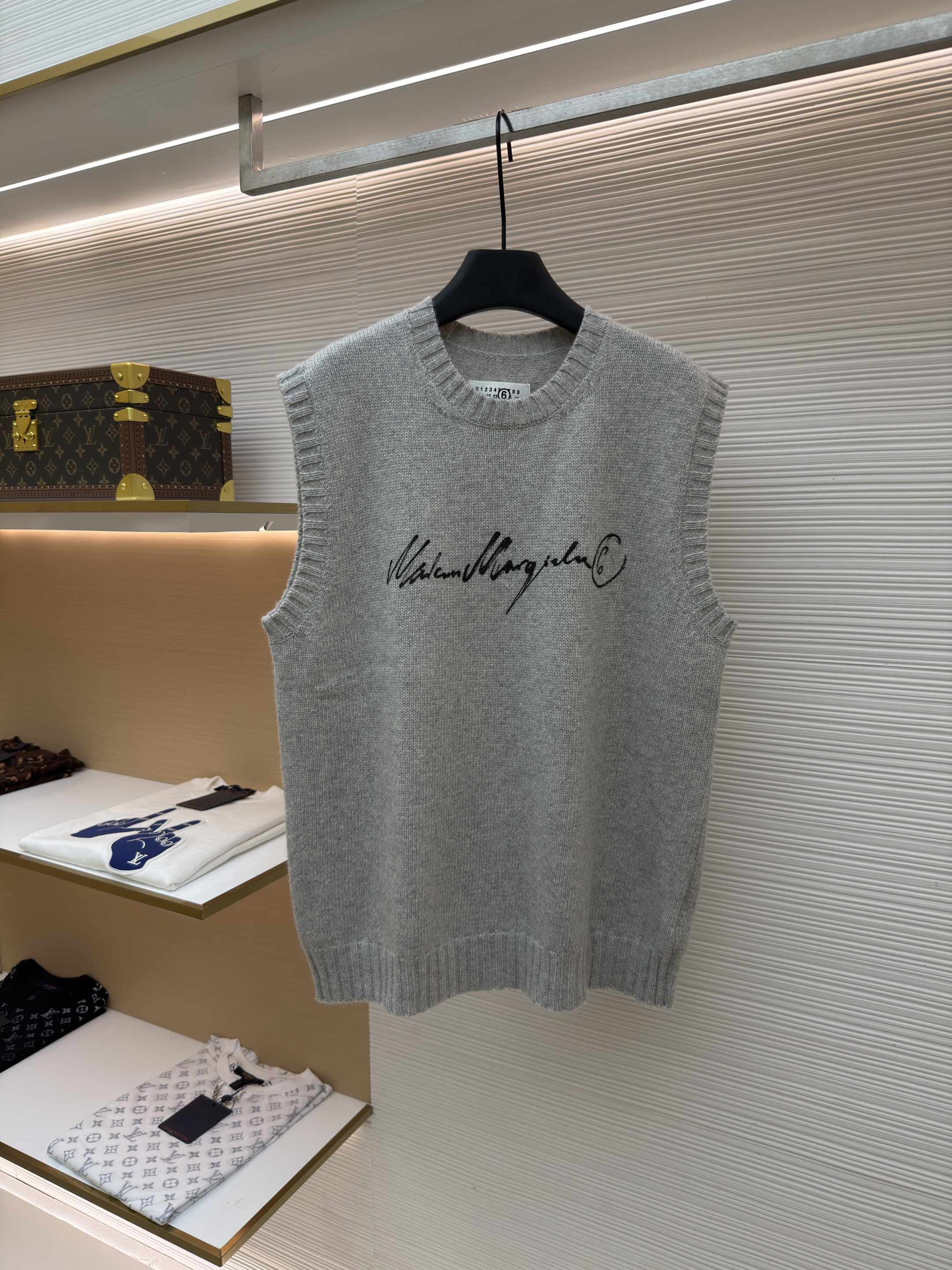 Maison Margiela 马吉拉 字母印花圆领毛衣背心 马甲 针织衫 外套 灰色 B0 