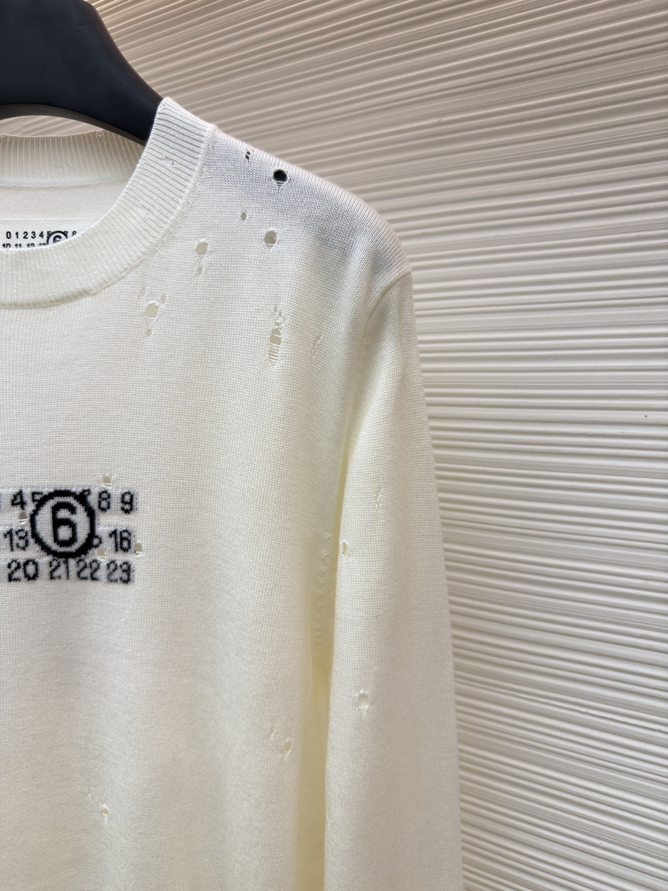 Maison Margiela 马吉拉 破洞数字圆领毛衣 针织衫 长袖 外套 白色 深灰色 B0 SH0HL0033M13134855