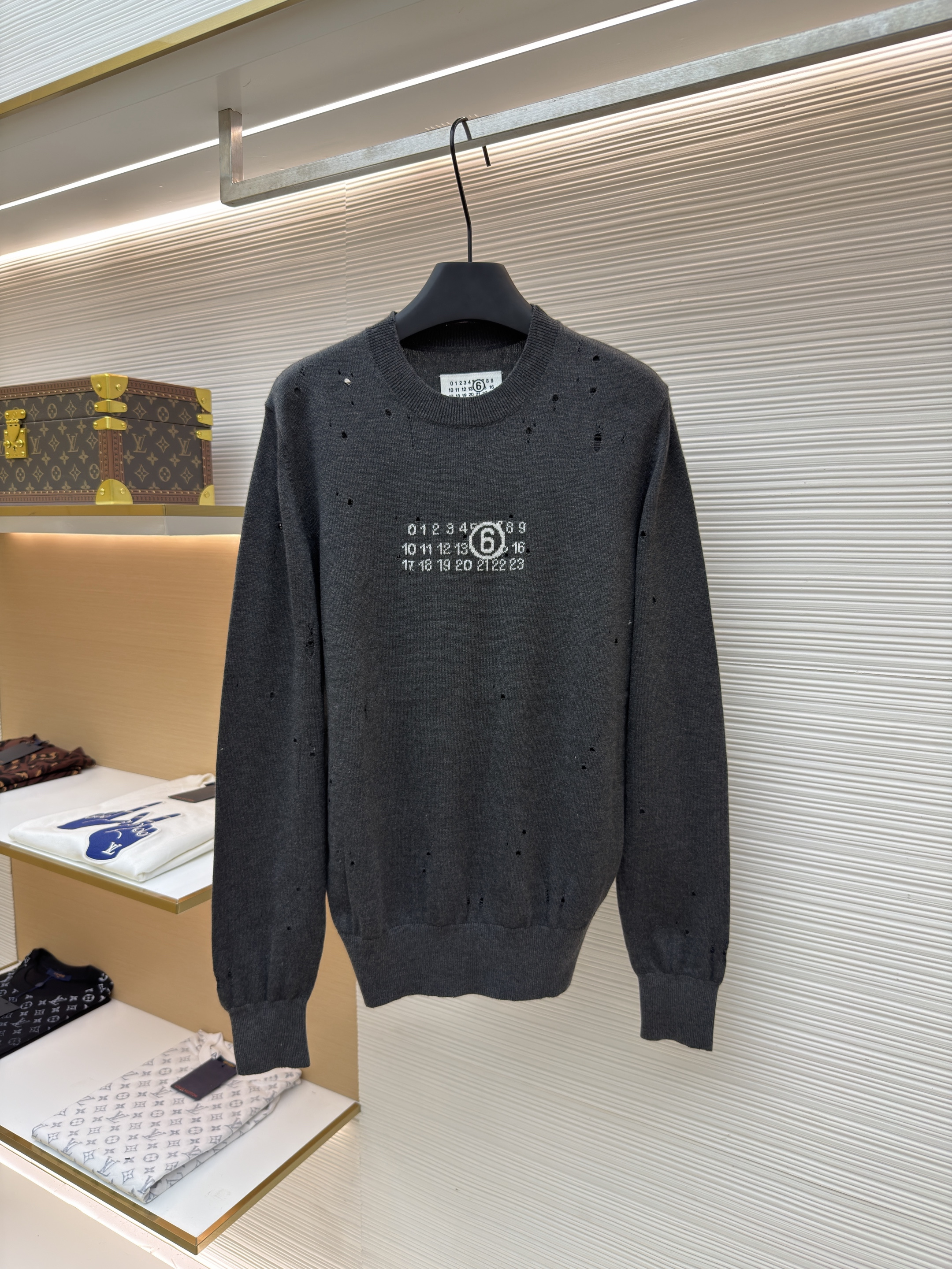 Maison Margiela 马吉拉 破洞数字圆领毛衣 针织衫 长袖 外套 白色 深灰色 B0 SH0HL0033M13134855