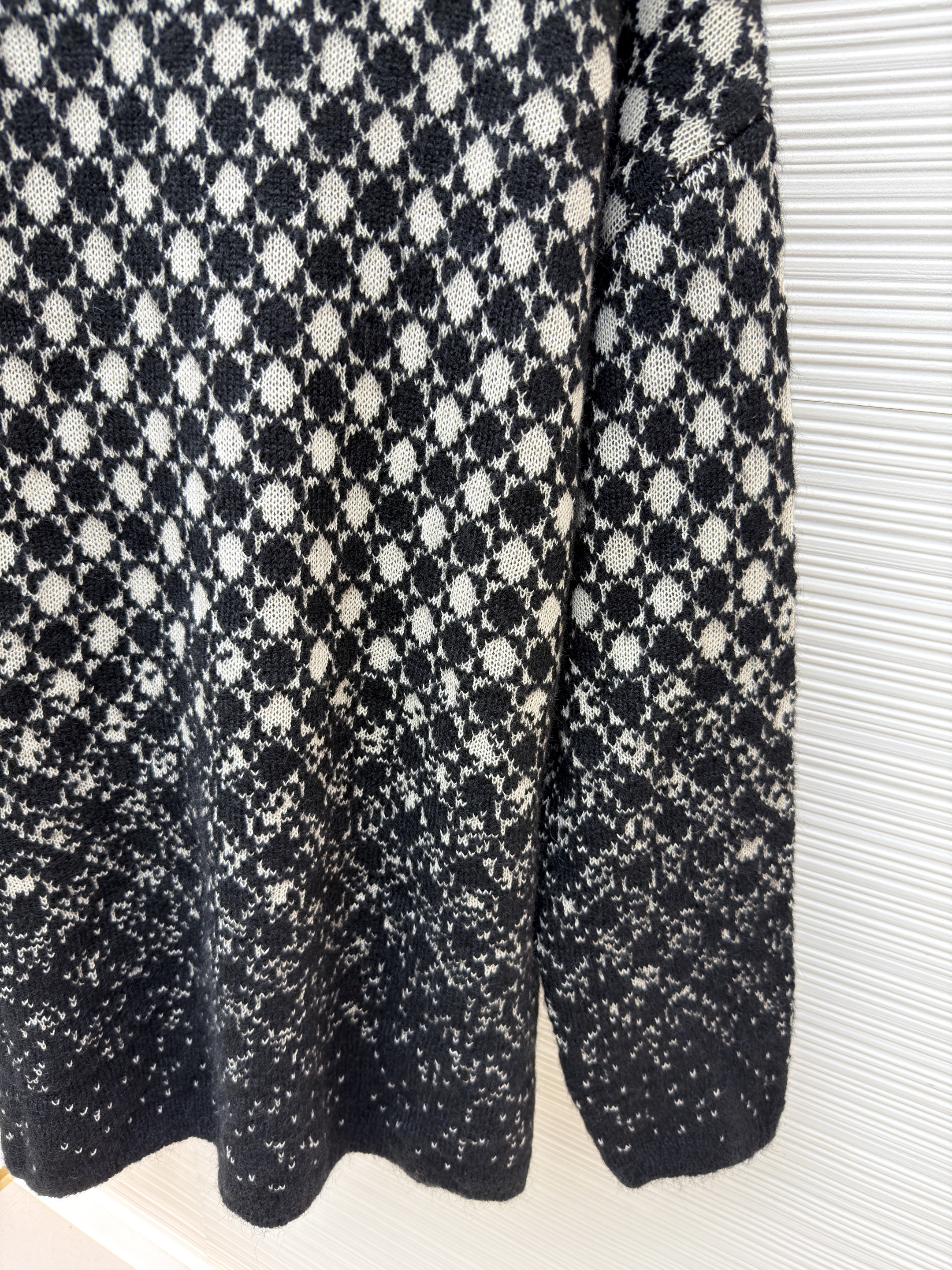 Maison Margiela 马吉拉 菱格纹羊毛圆领毛衣 针织衫 外套 长袖 黑白 B0 