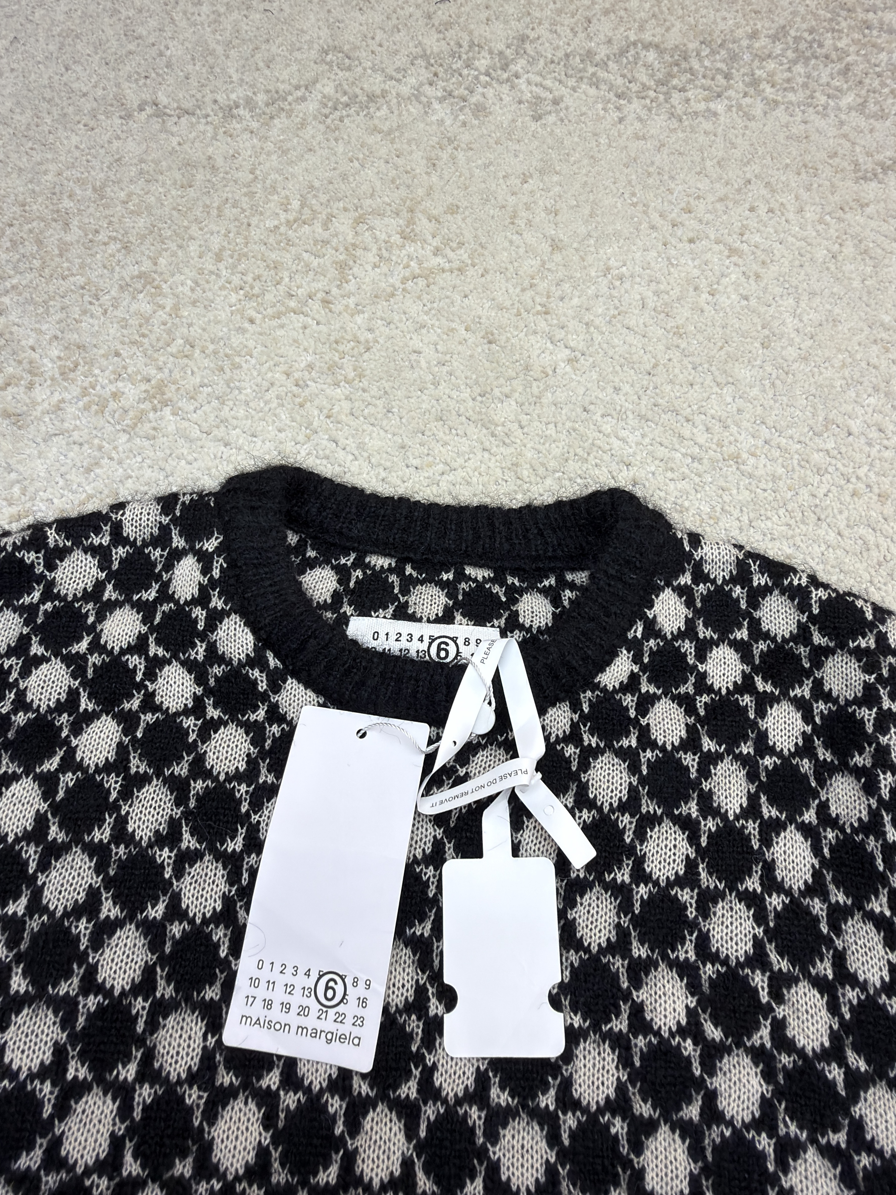 Maison Margiela 马吉拉 菱格纹羊毛圆领毛衣 针织衫 外套 长袖 黑白 B0 