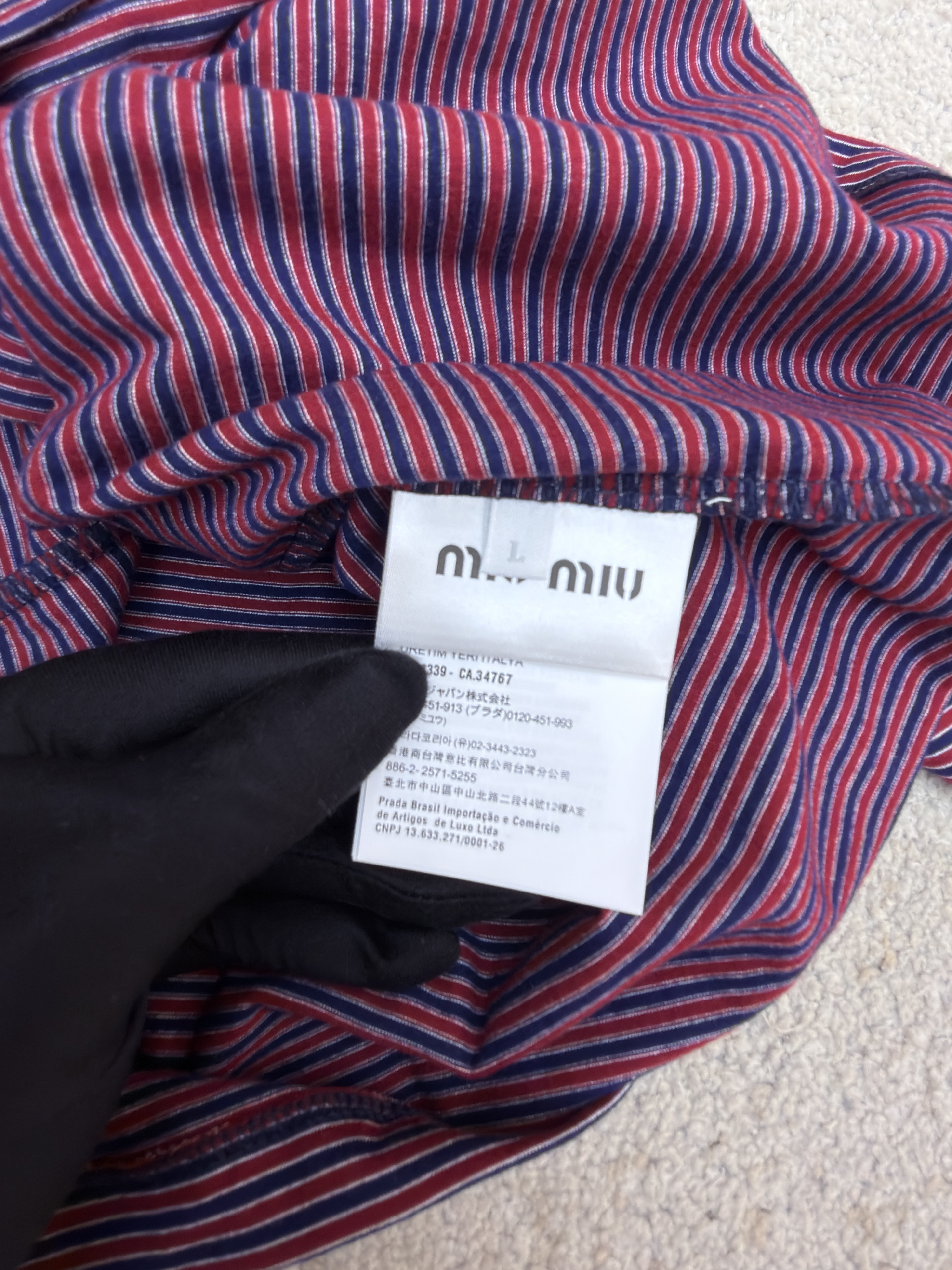 MIU MIU 缪缪 徽标条纹亨利领长袖T恤 打底衫 酒红色 A5