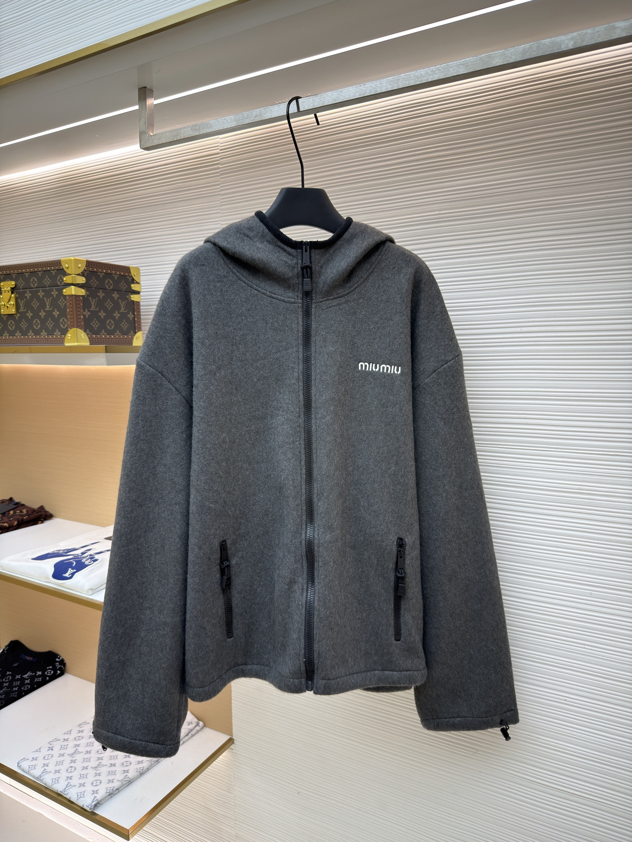 MIU MIU 缪缪 刺绣徽标拉链连帽卫衣 夹克 外套 长袖 灰色 B0 