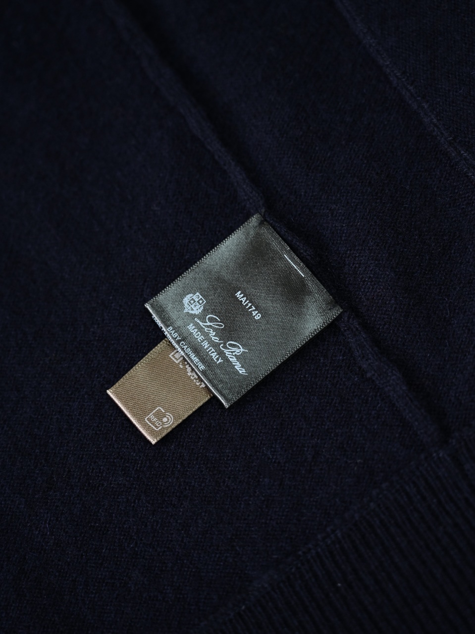 Loro Piana LP Men's Pure Cashmere Long-Sleeve Sweater 羊绒细面料长袖 -LP0107-B0
