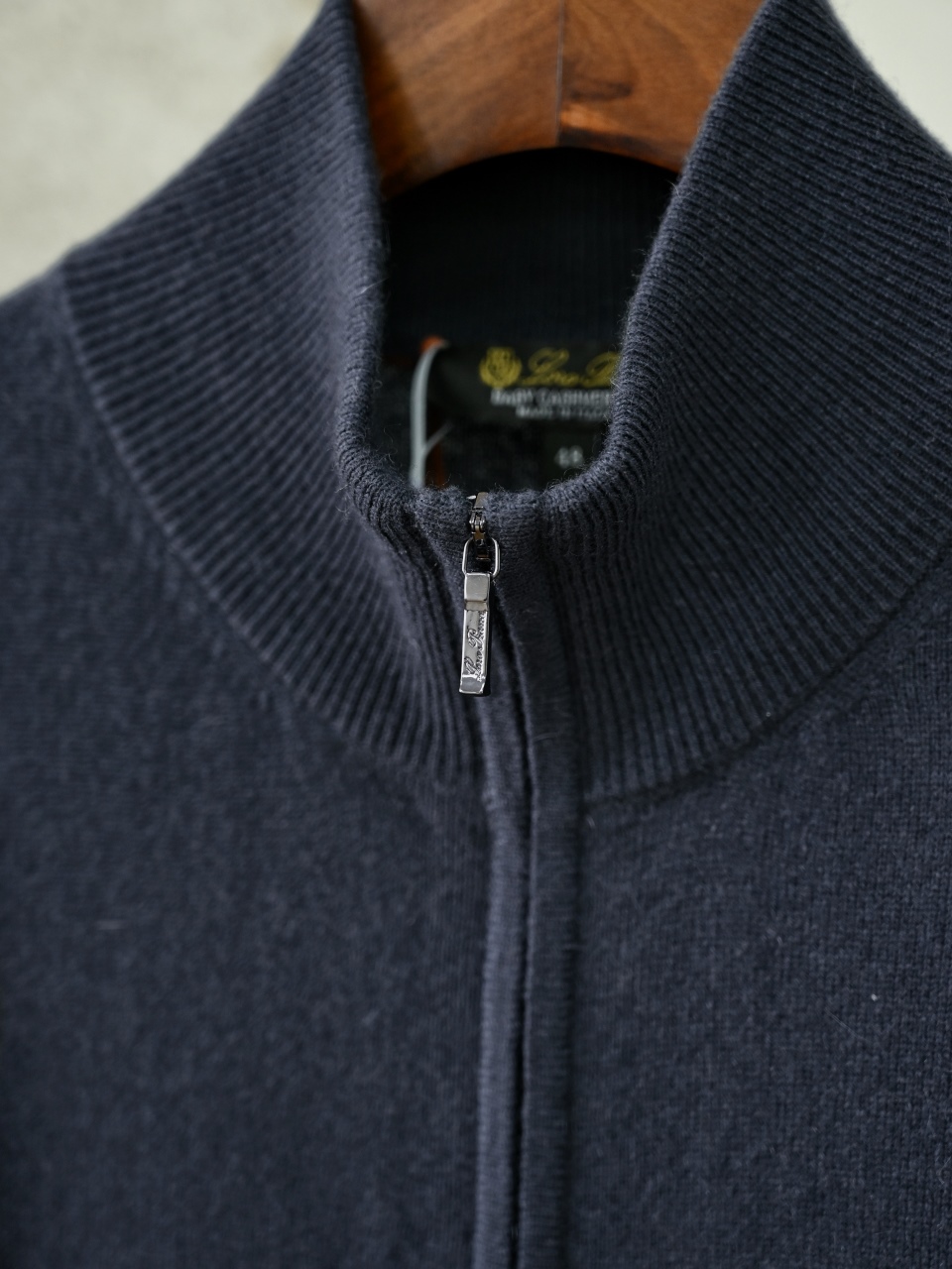Loro Piana LP Men's Pure Cashmere Long-Sleeve Sweater 羊绒细面料长袖 -LP0107-B0
