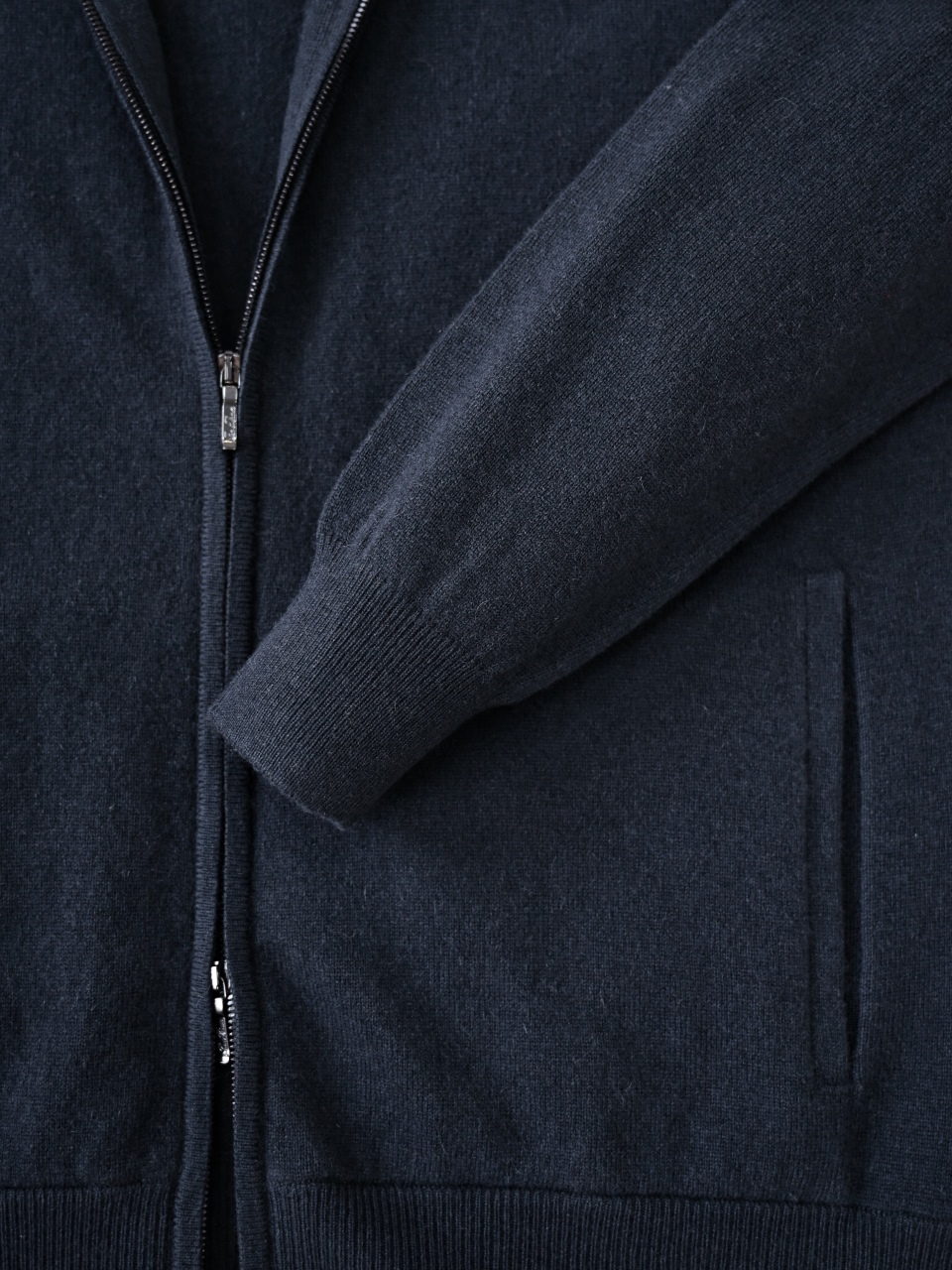 Loro Piana LP Men's Pure Cashmere Long-Sleeve Sweater 羊绒细面料长袖 -LP0107-B0